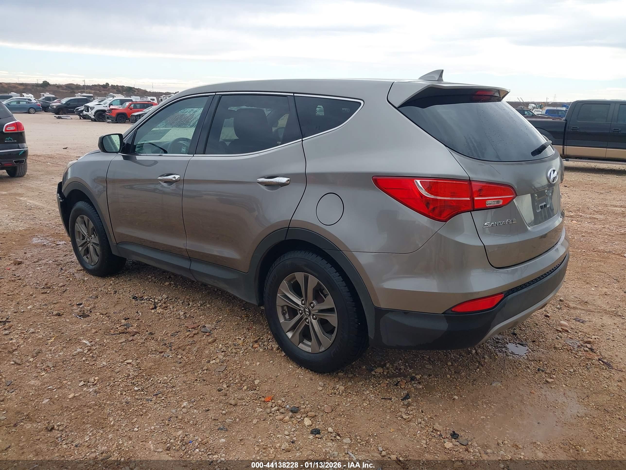 HYUNDAI SANTA image 3