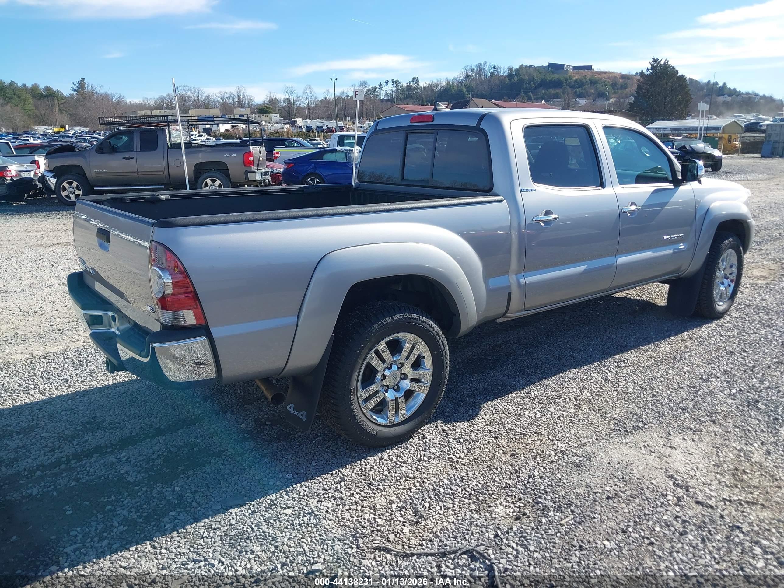 TOYOTA TACOMA image 4