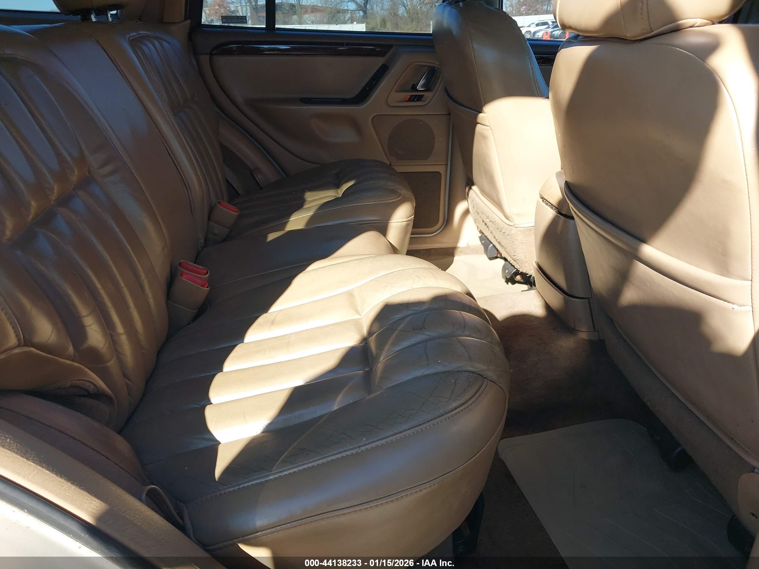 JEEP GRAND image 8