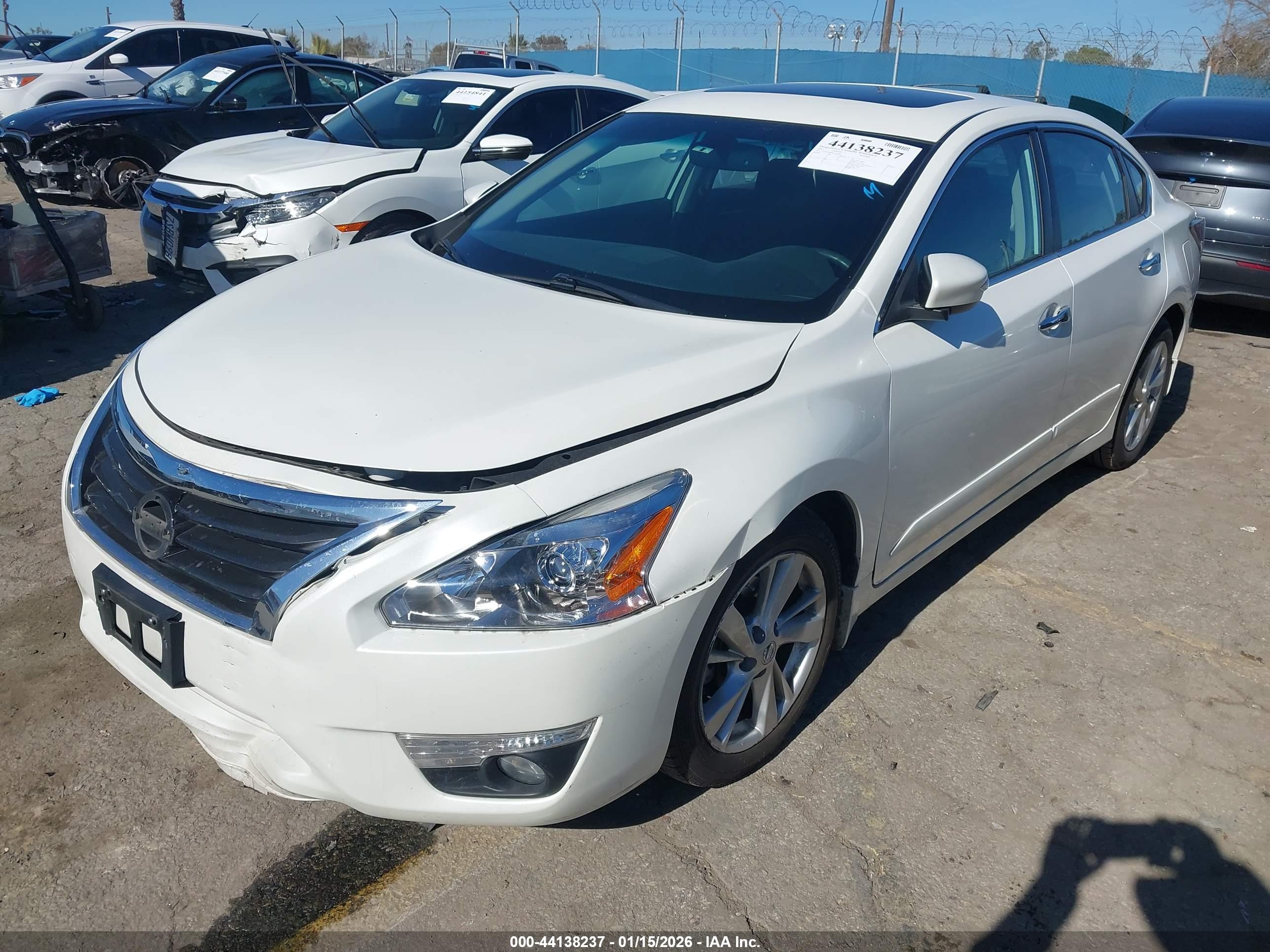 NISSAN ALTIMA image 2