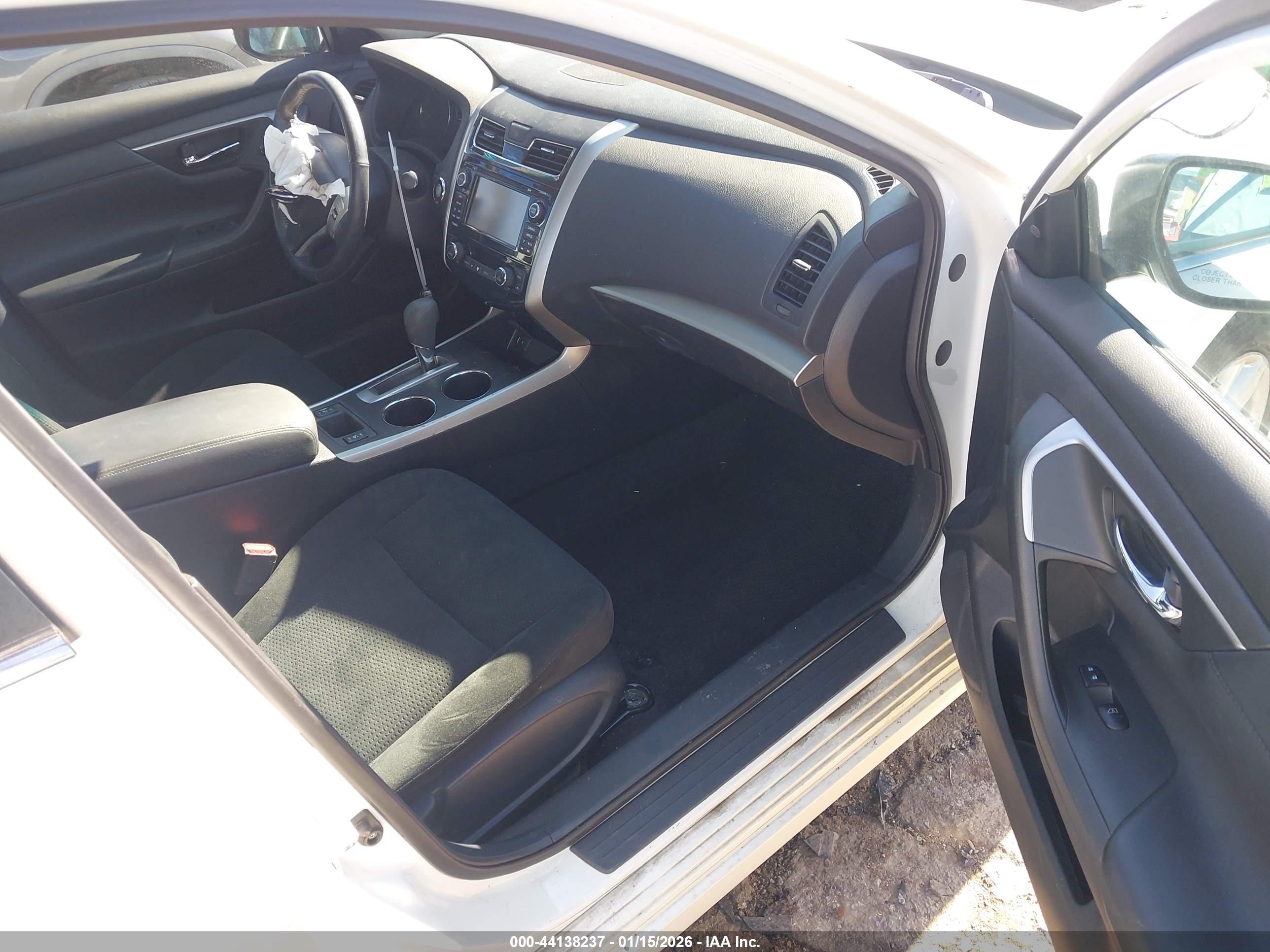 NISSAN ALTIMA image 5