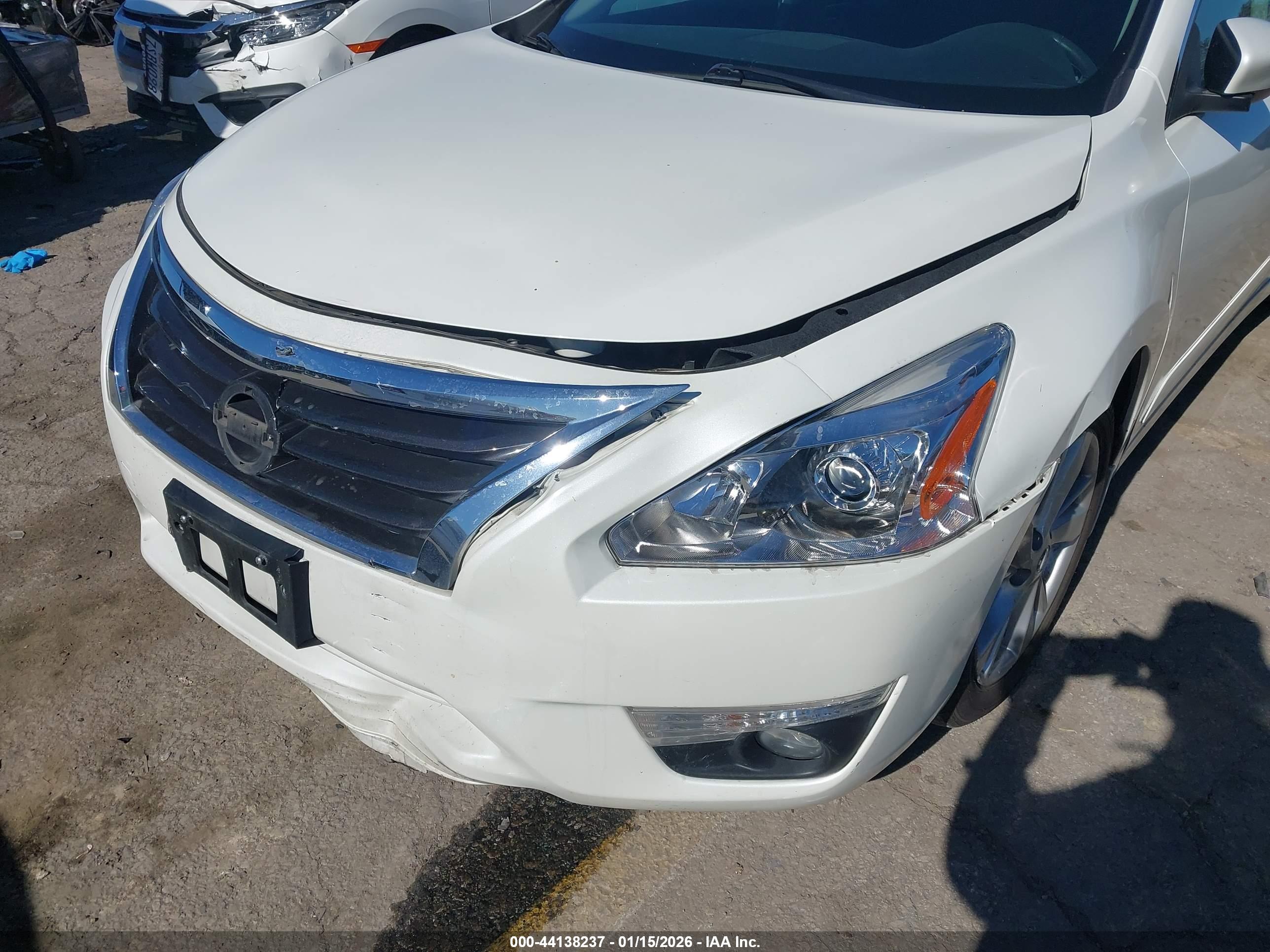 NISSAN ALTIMA image 6