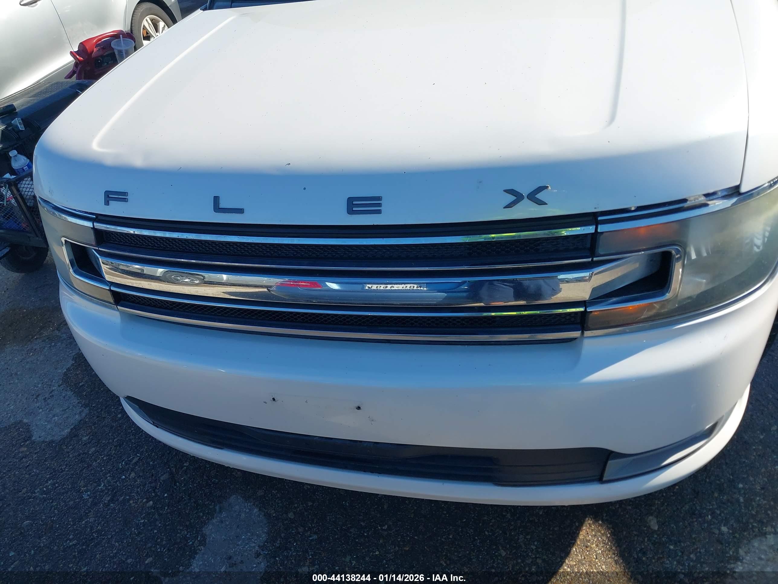 FORD FLEX image 6