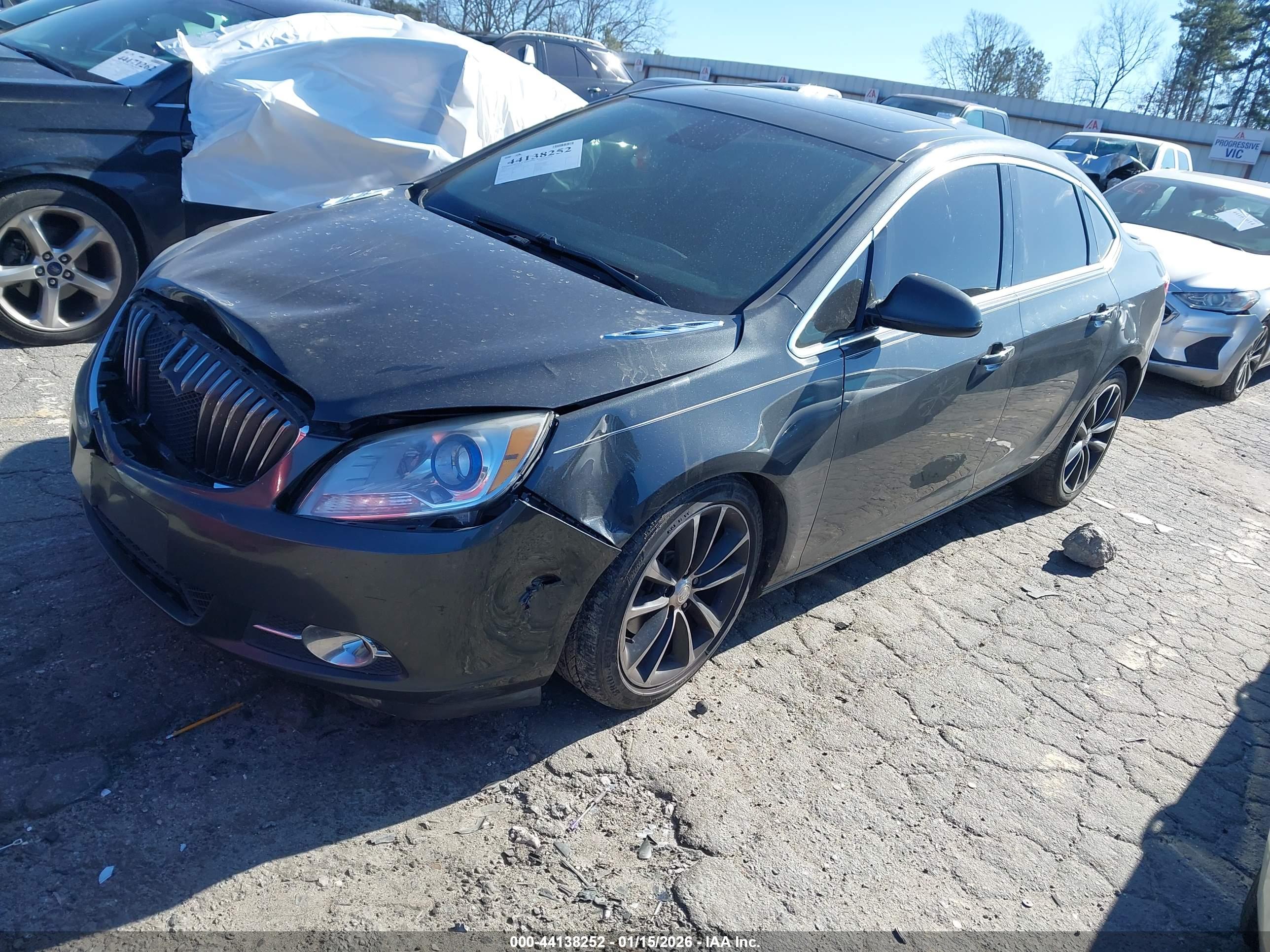 BUICK VERANO image 2