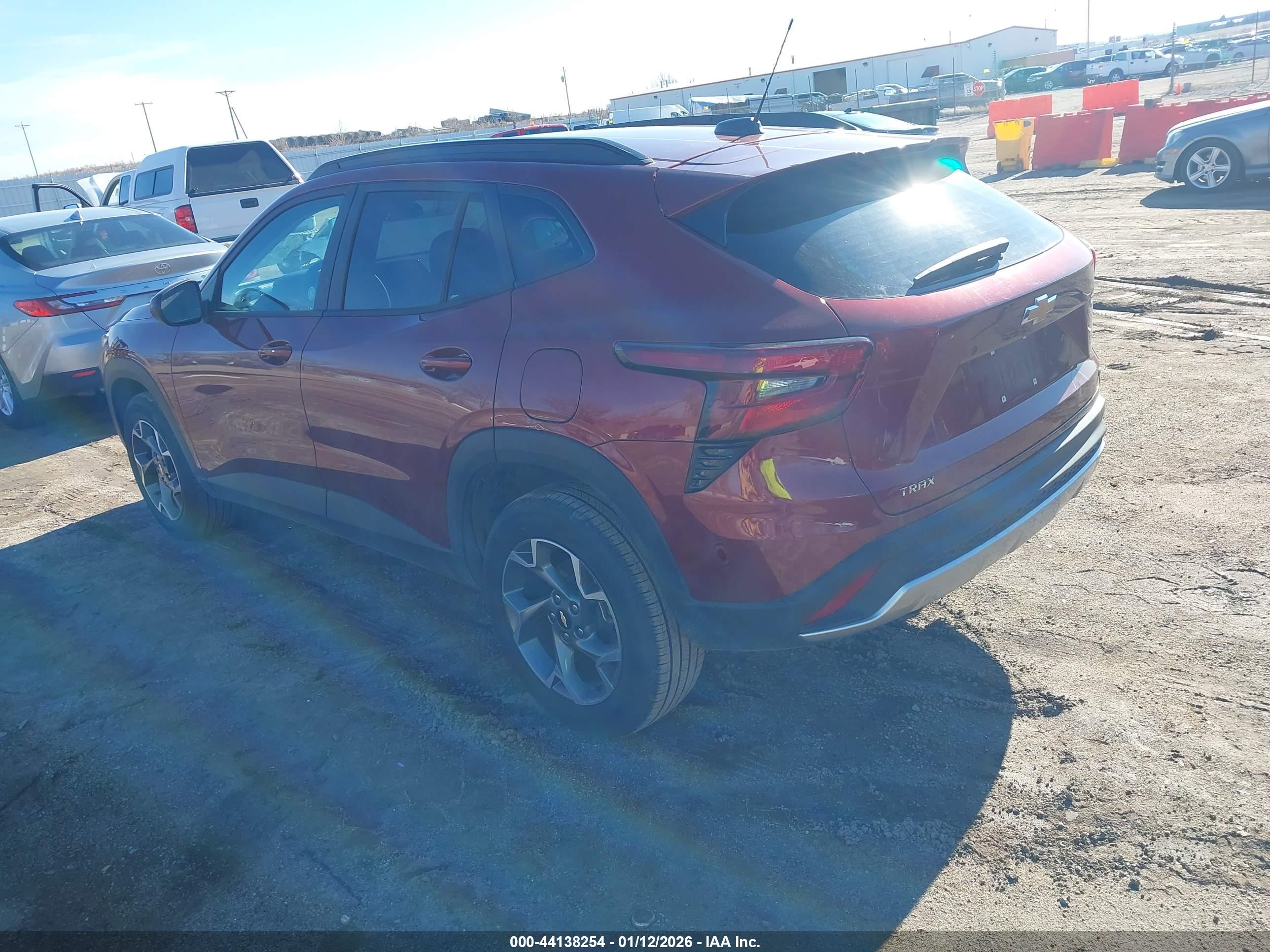 CHEVROLET TRAX image 3