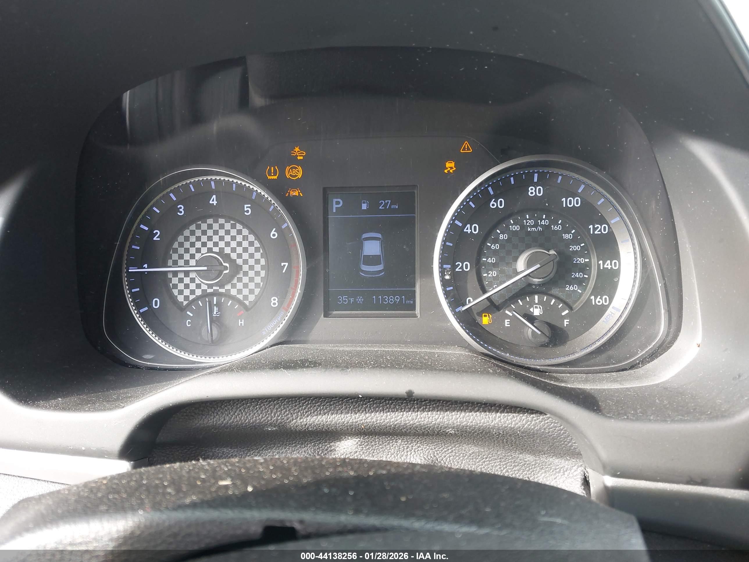 HYUNDAI ELANTRA image 7