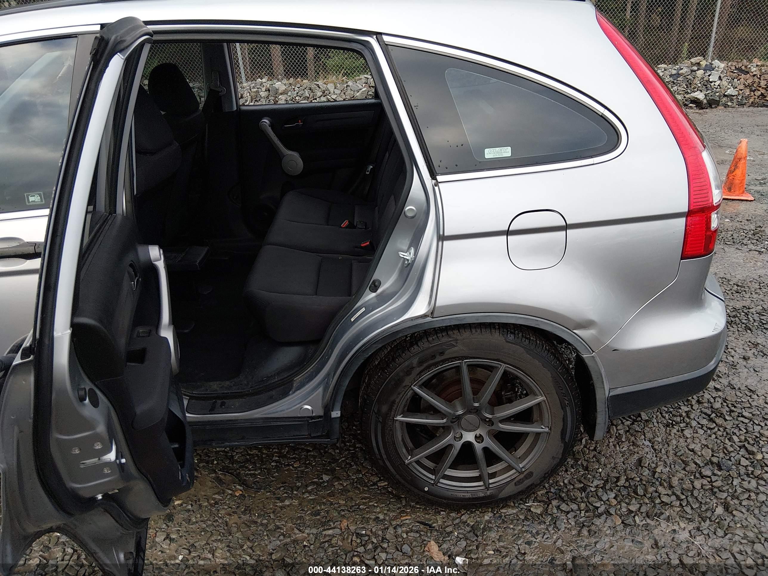 HONDA CR-V image 8
