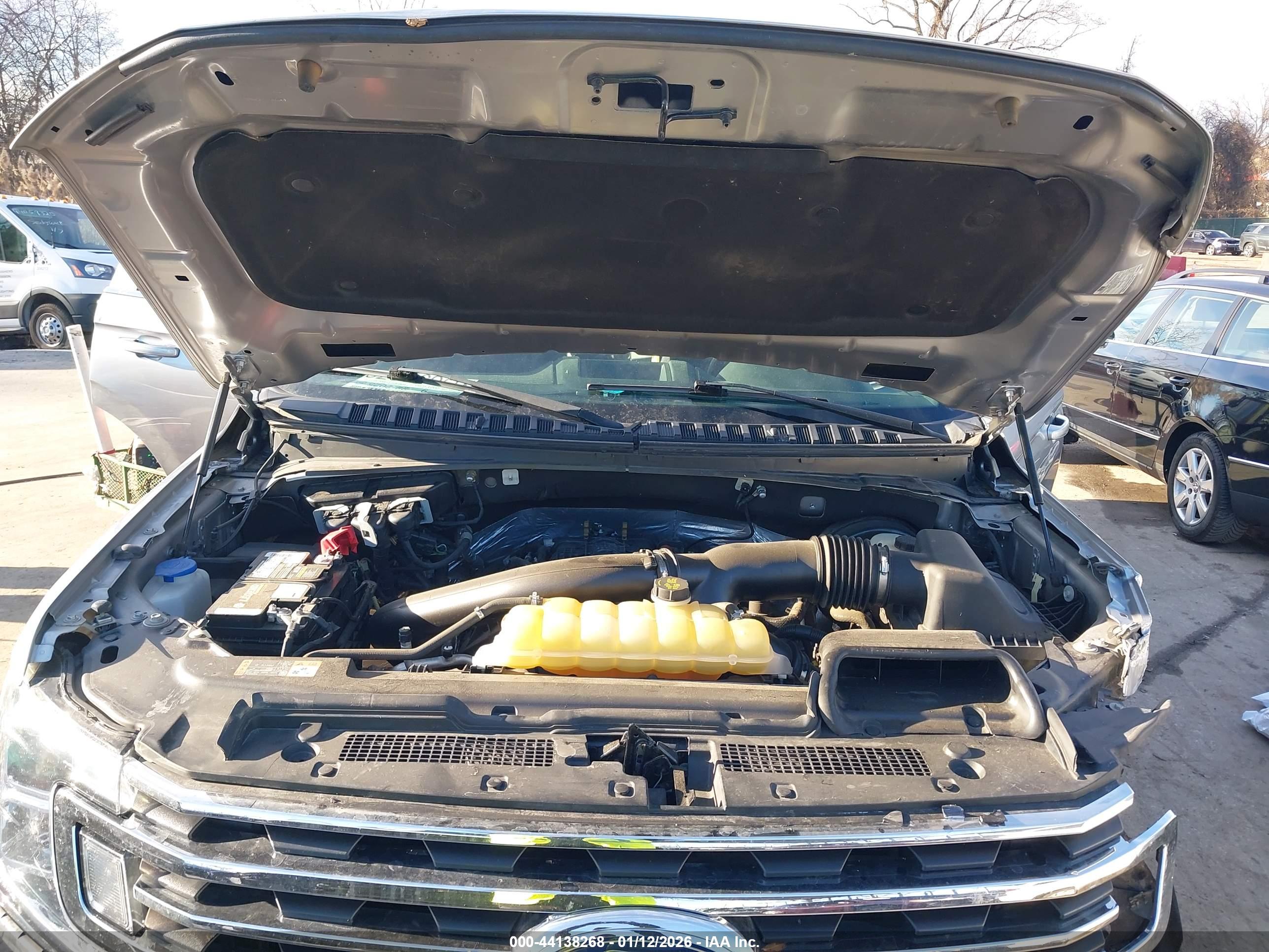 FORD EXPEDITION image 10