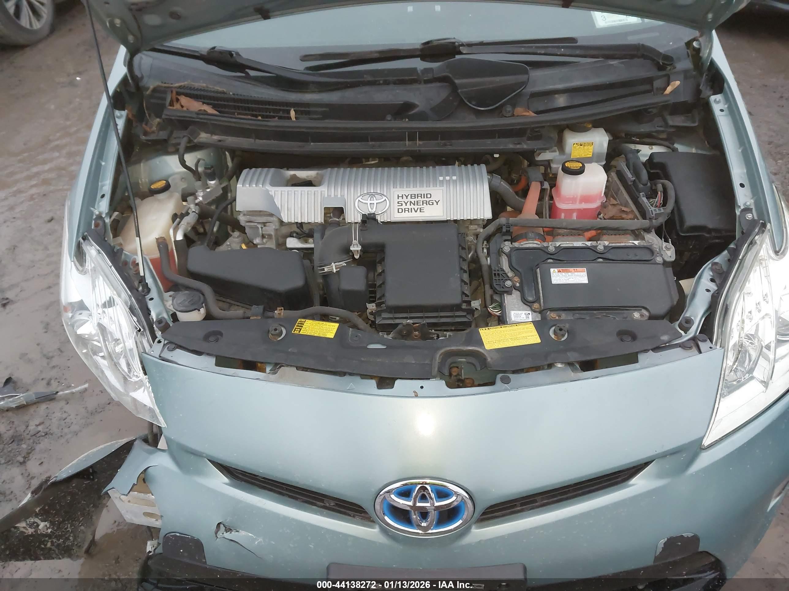 TOYOTA PRIUS image 10