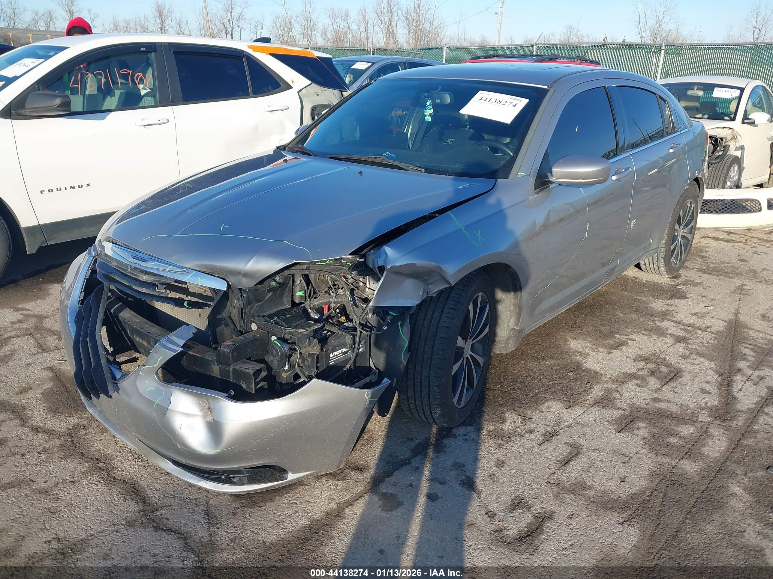 CHRYSLER 200 image 2