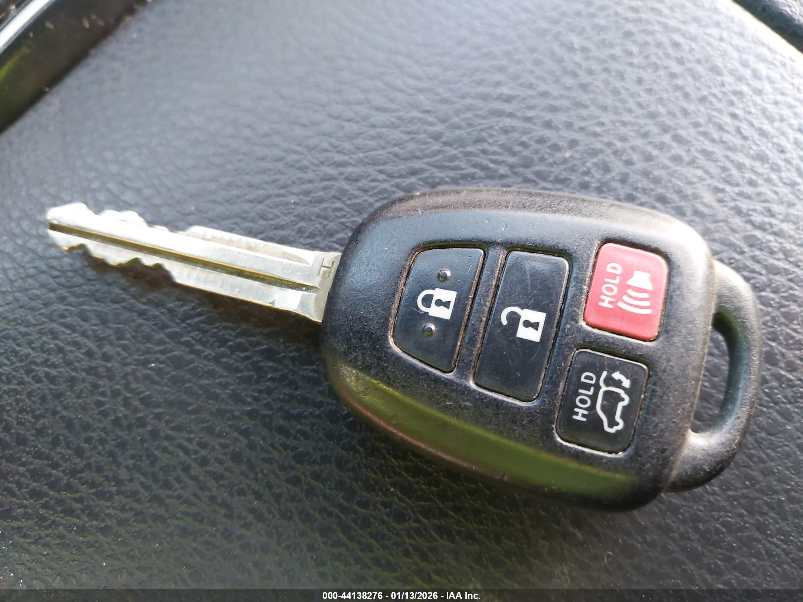 TOYOTA HIGHLANDER image 11