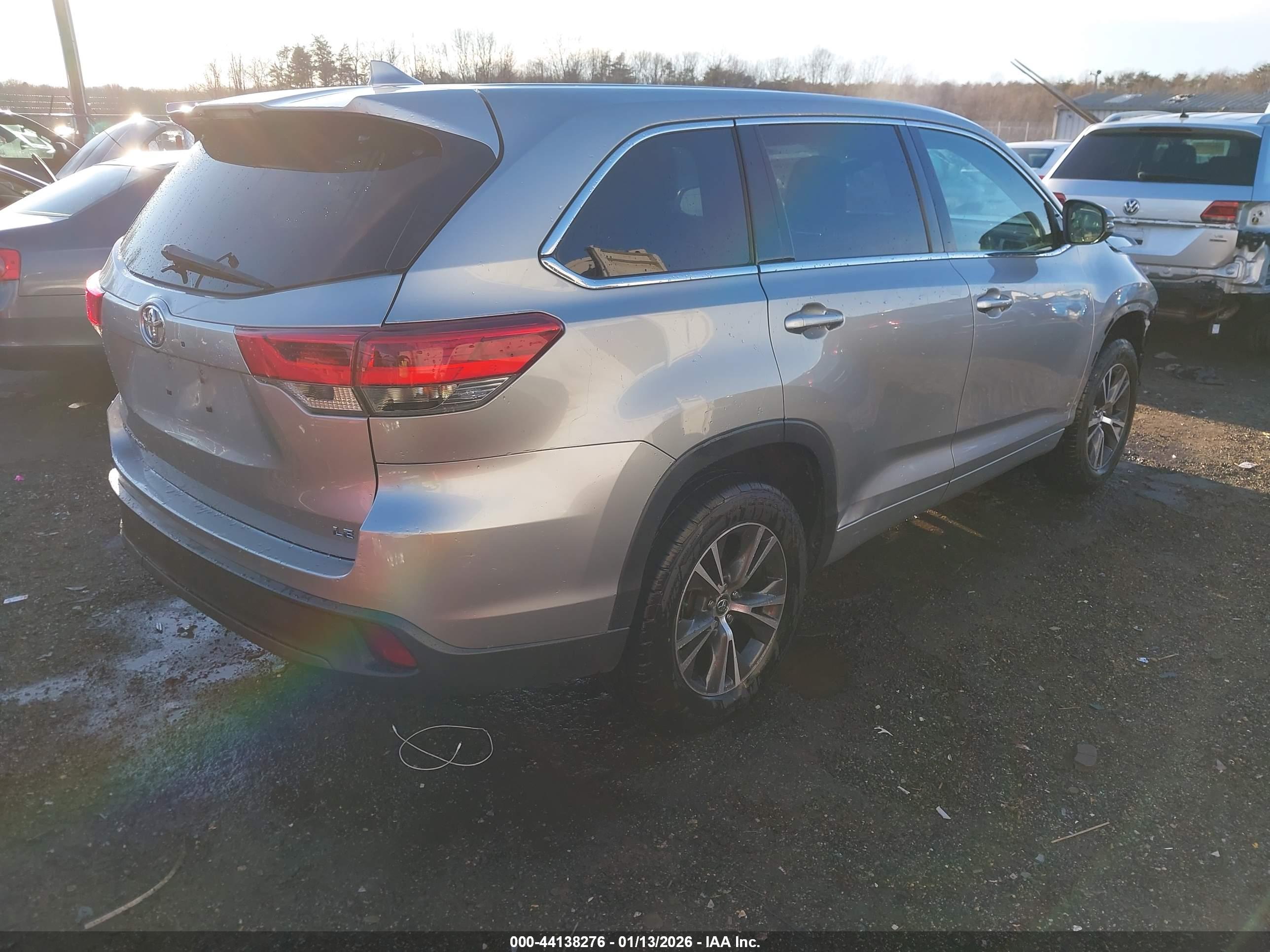TOYOTA HIGHLANDER image 4
