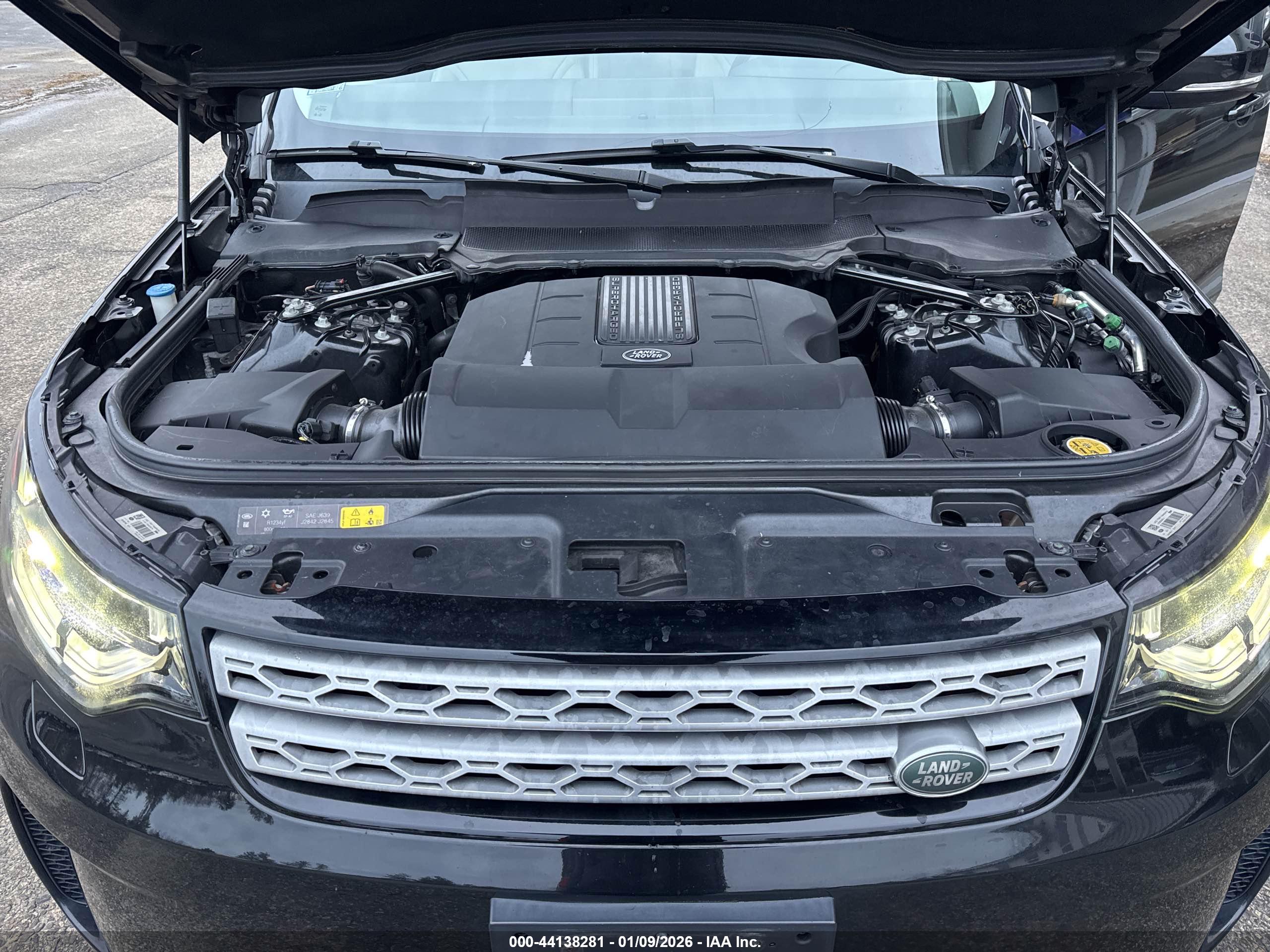 LAND ROVER image 10