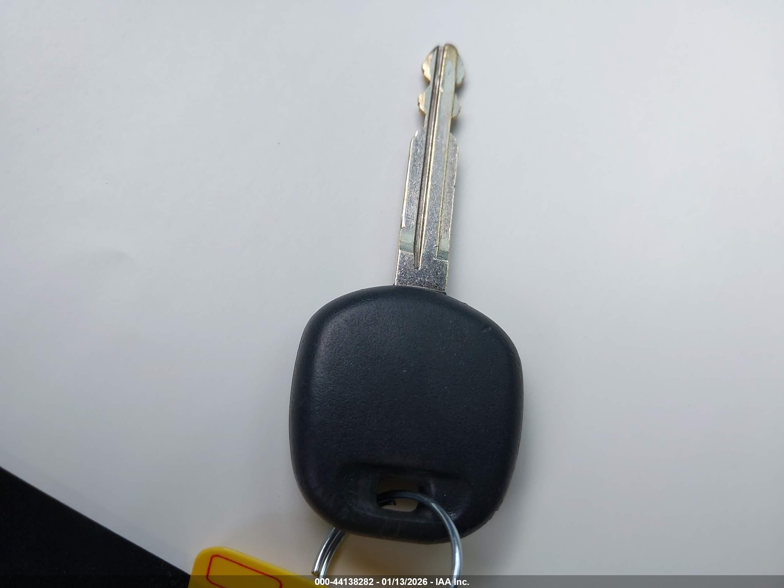 TOYOTA RAV4 image 11