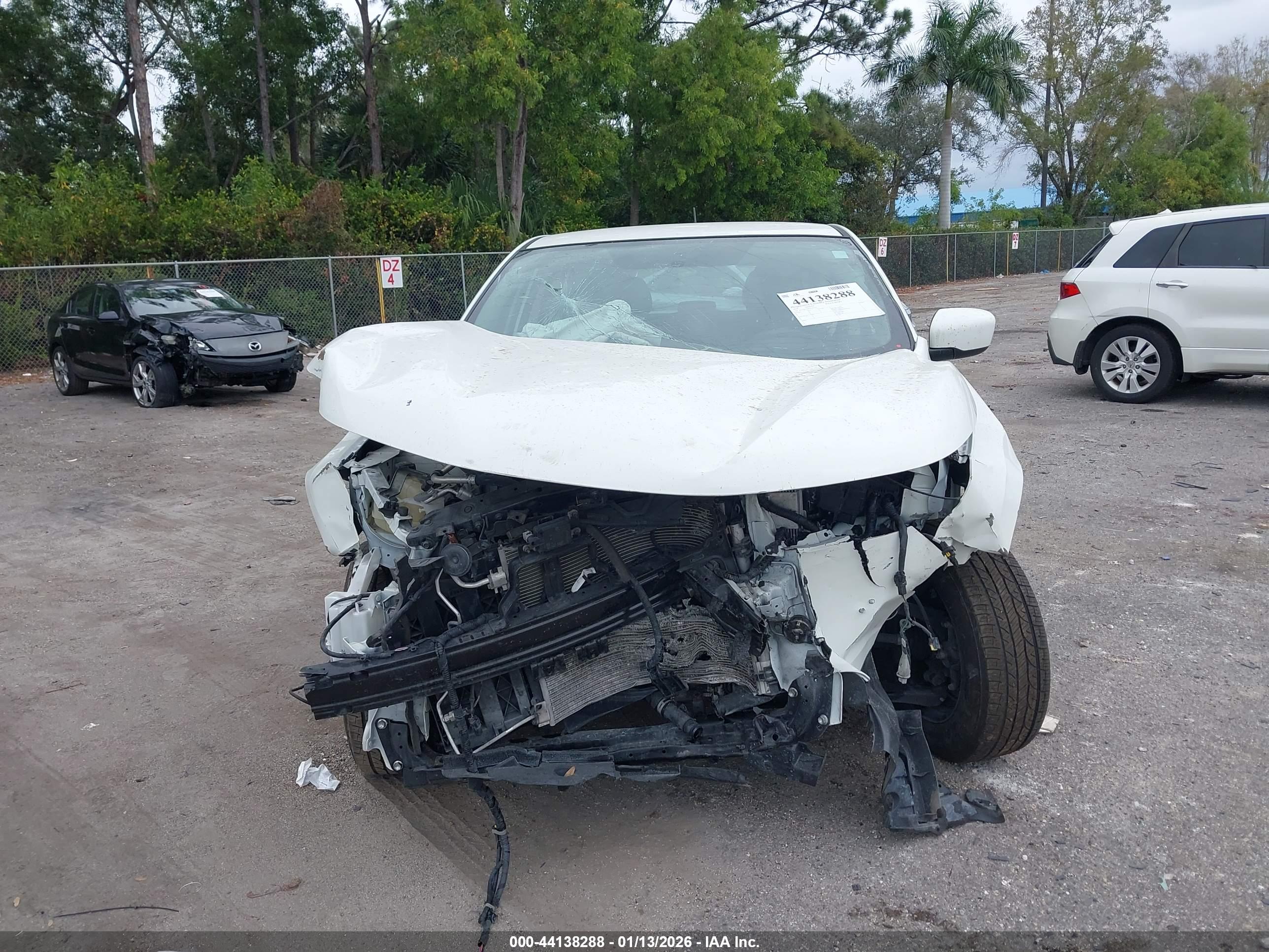 NISSAN ROGUE image 6