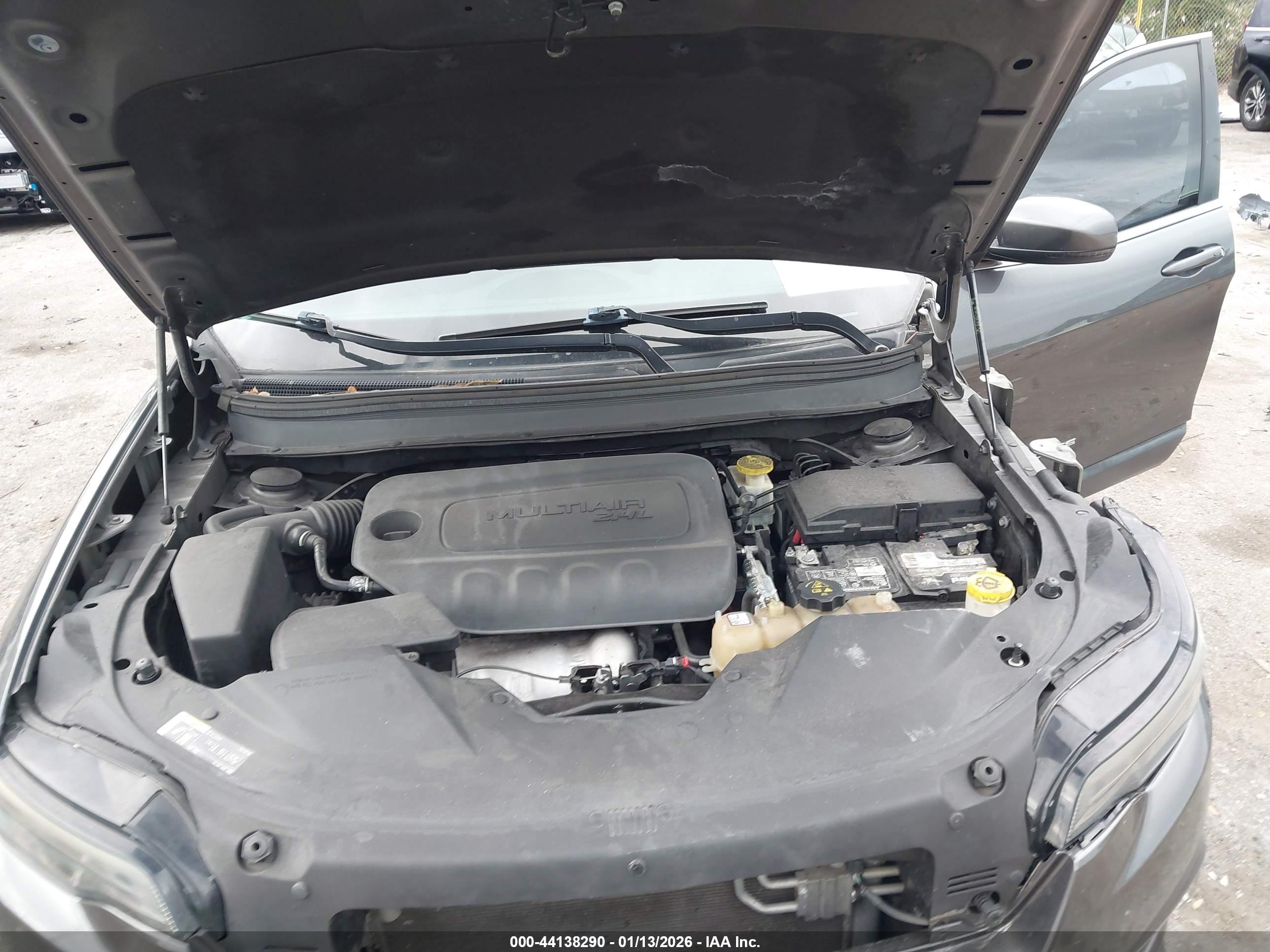 JEEP CHEROKEE image 10