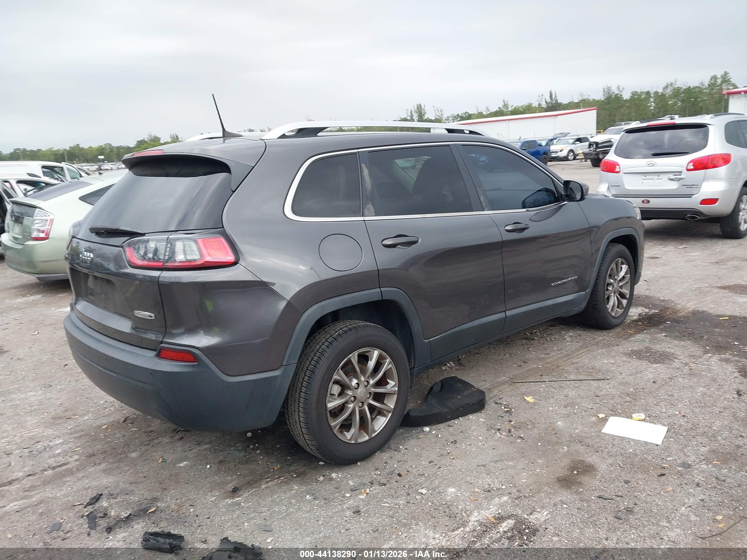 JEEP CHEROKEE image 4