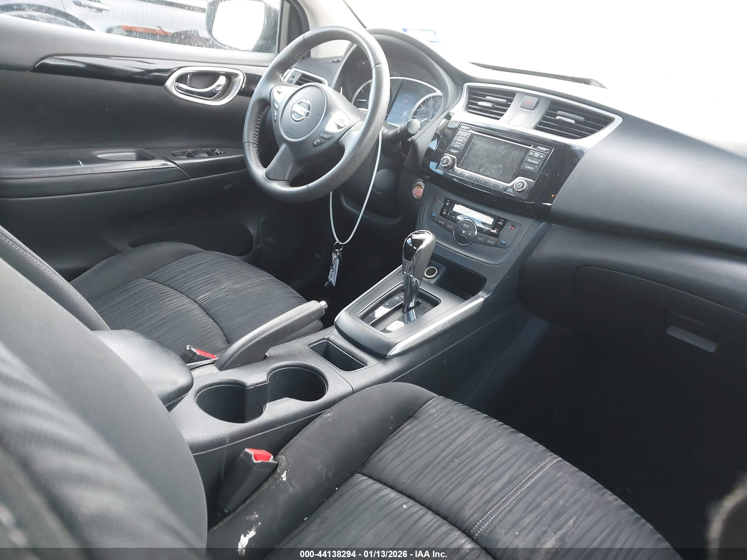 NISSAN SENTRA image 5
