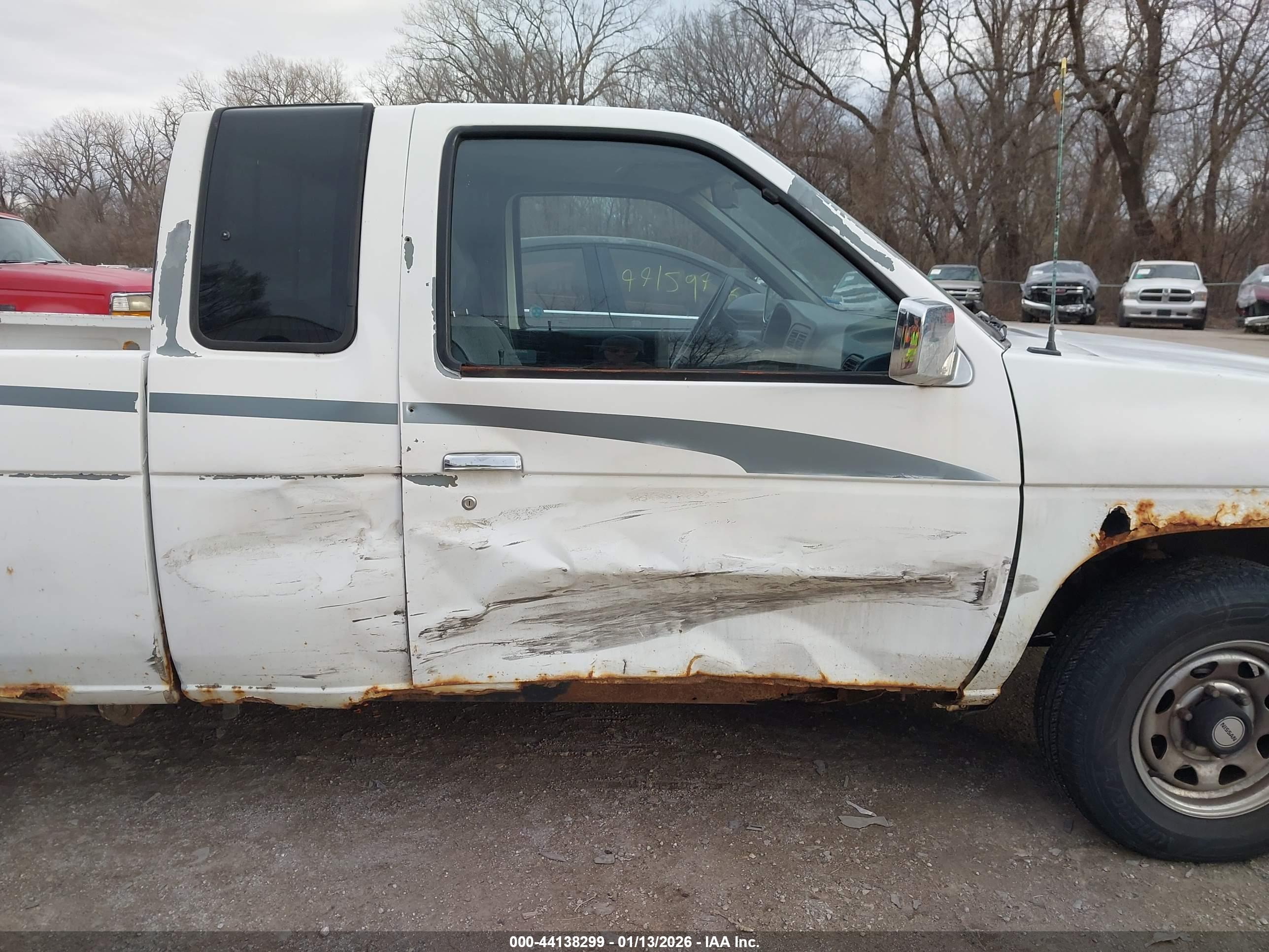 NISSAN TRUCK image 6