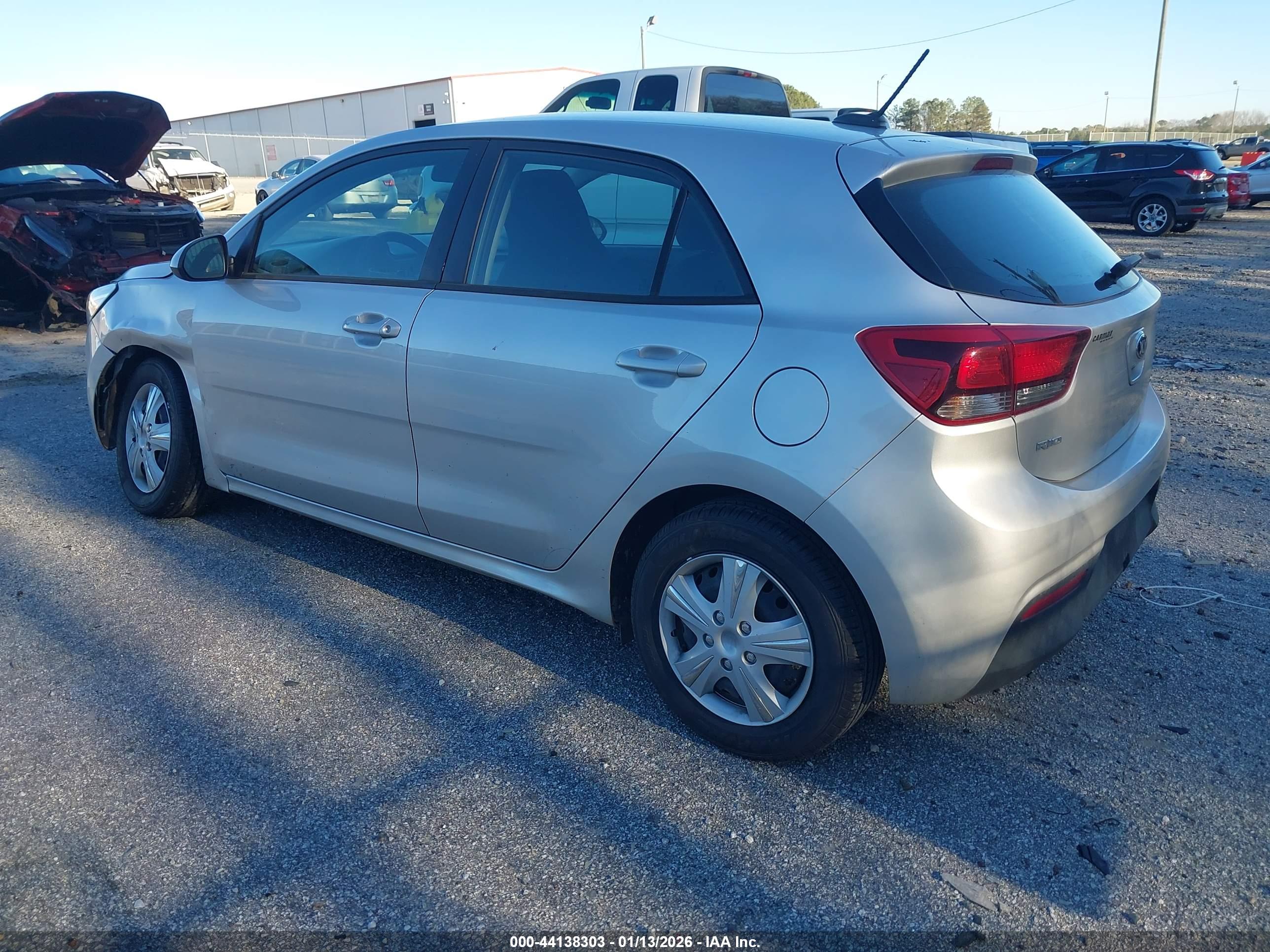 KIA RIO image 3