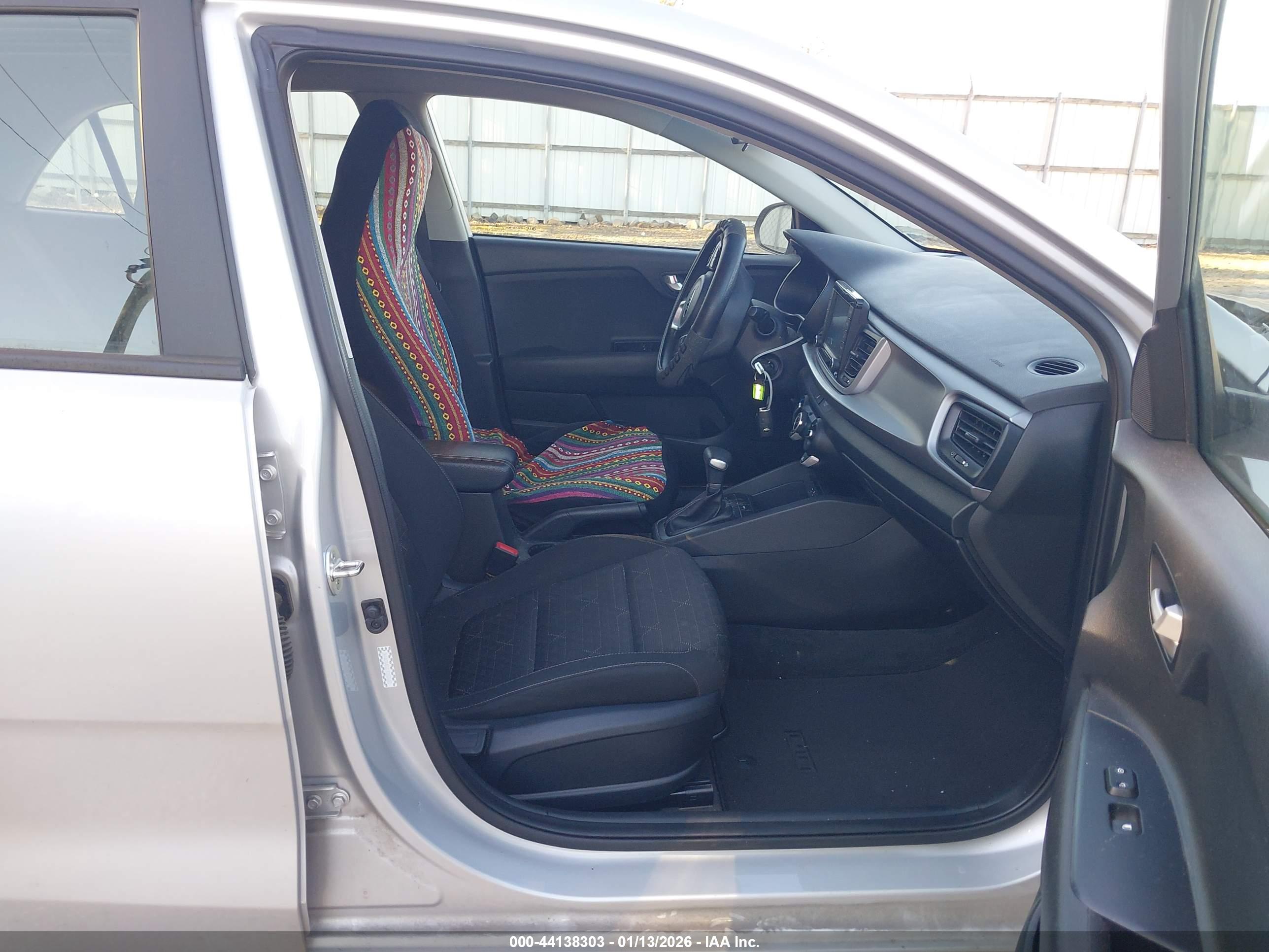 KIA RIO image 5