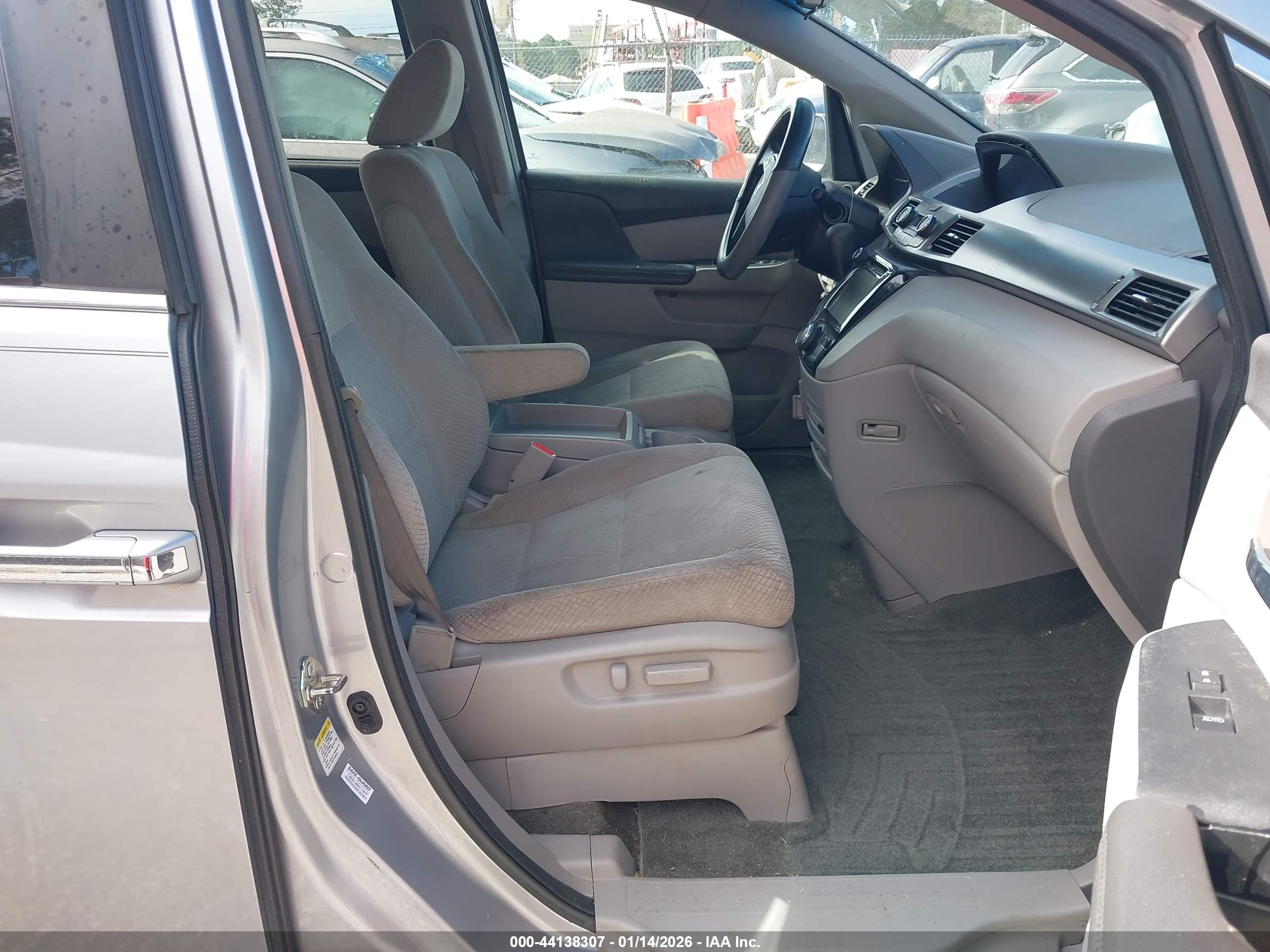 HONDA ODYSSEY image 5