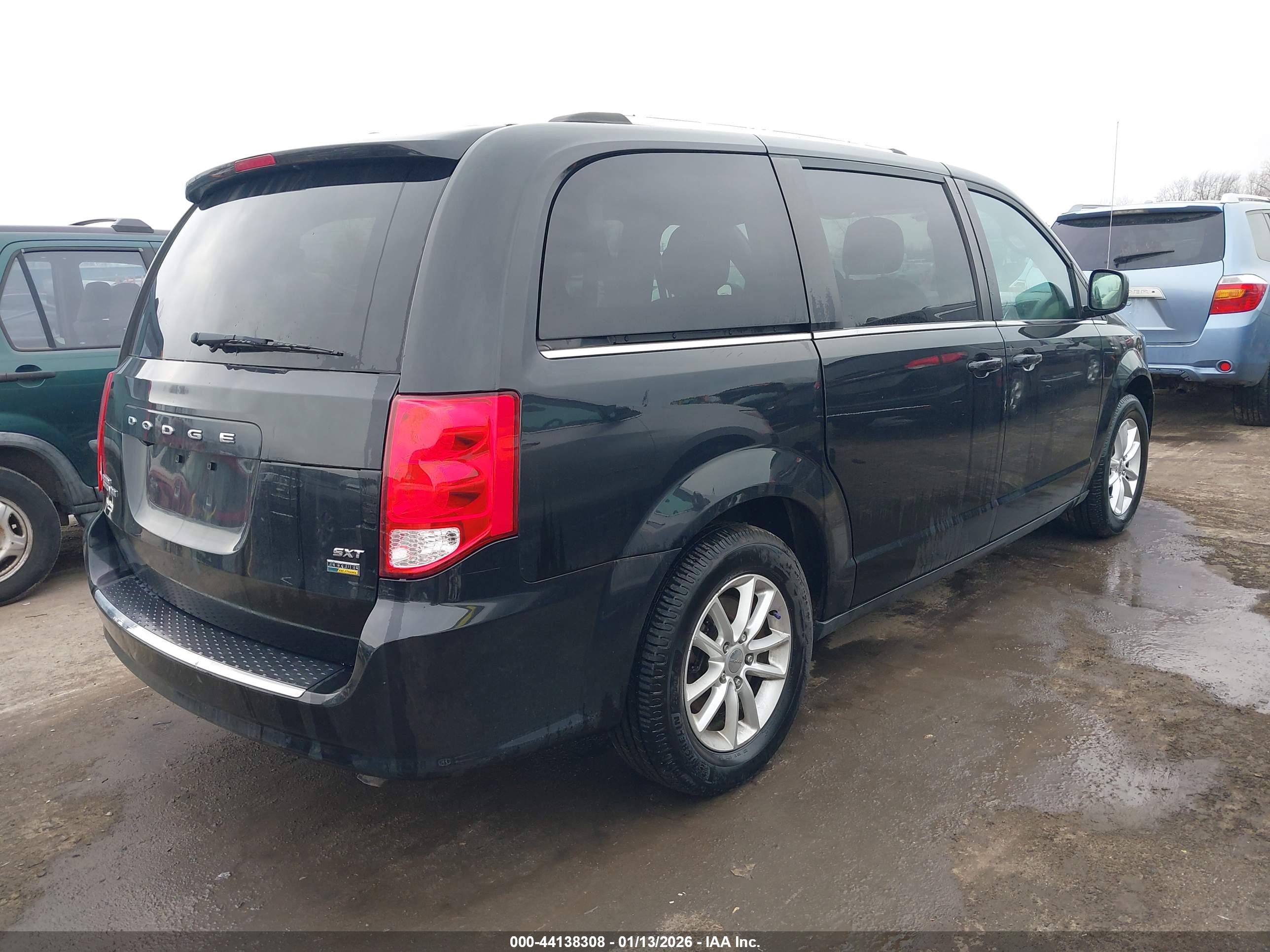 DODGE GRAND image 4