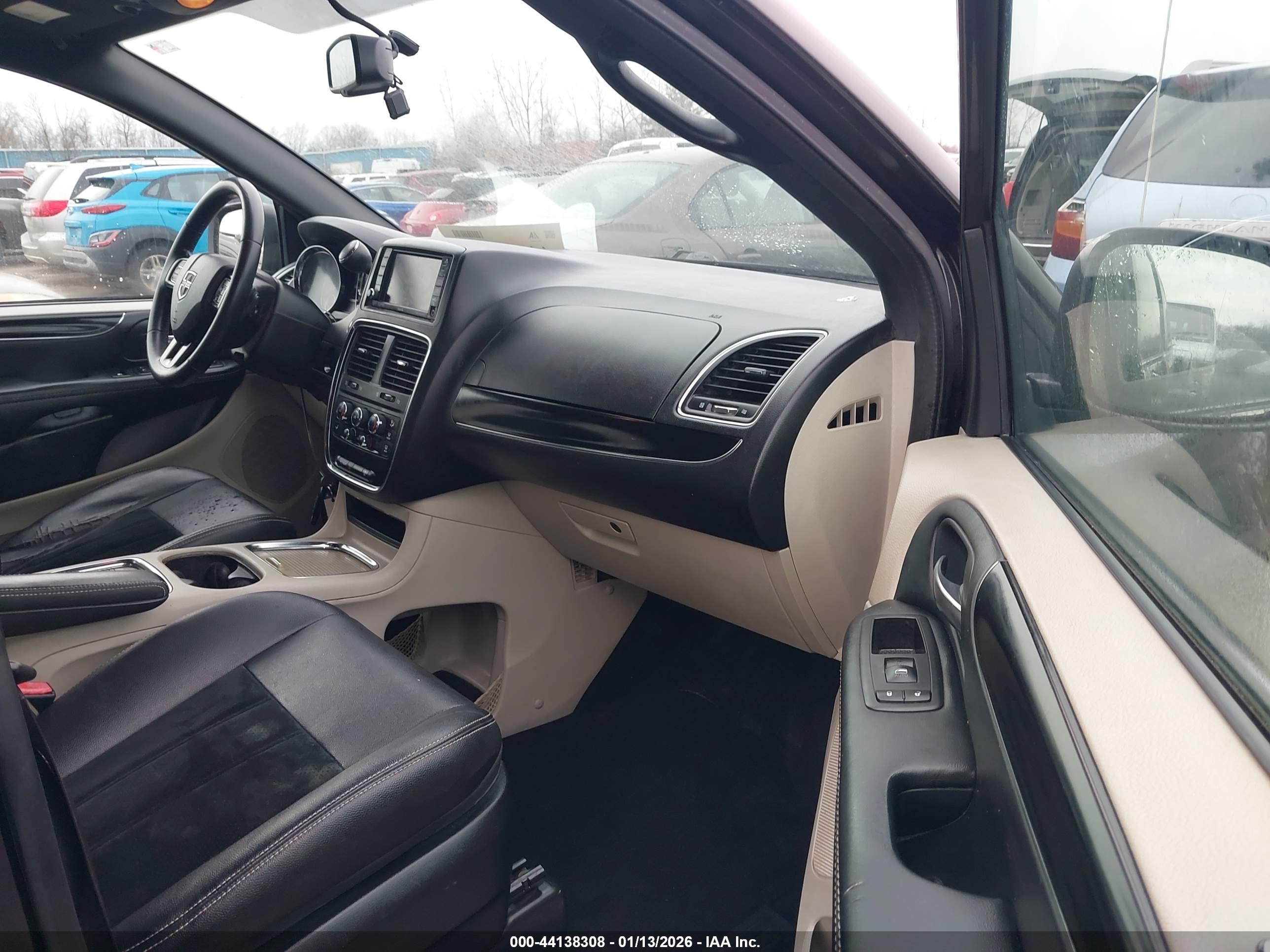 DODGE GRAND image 5