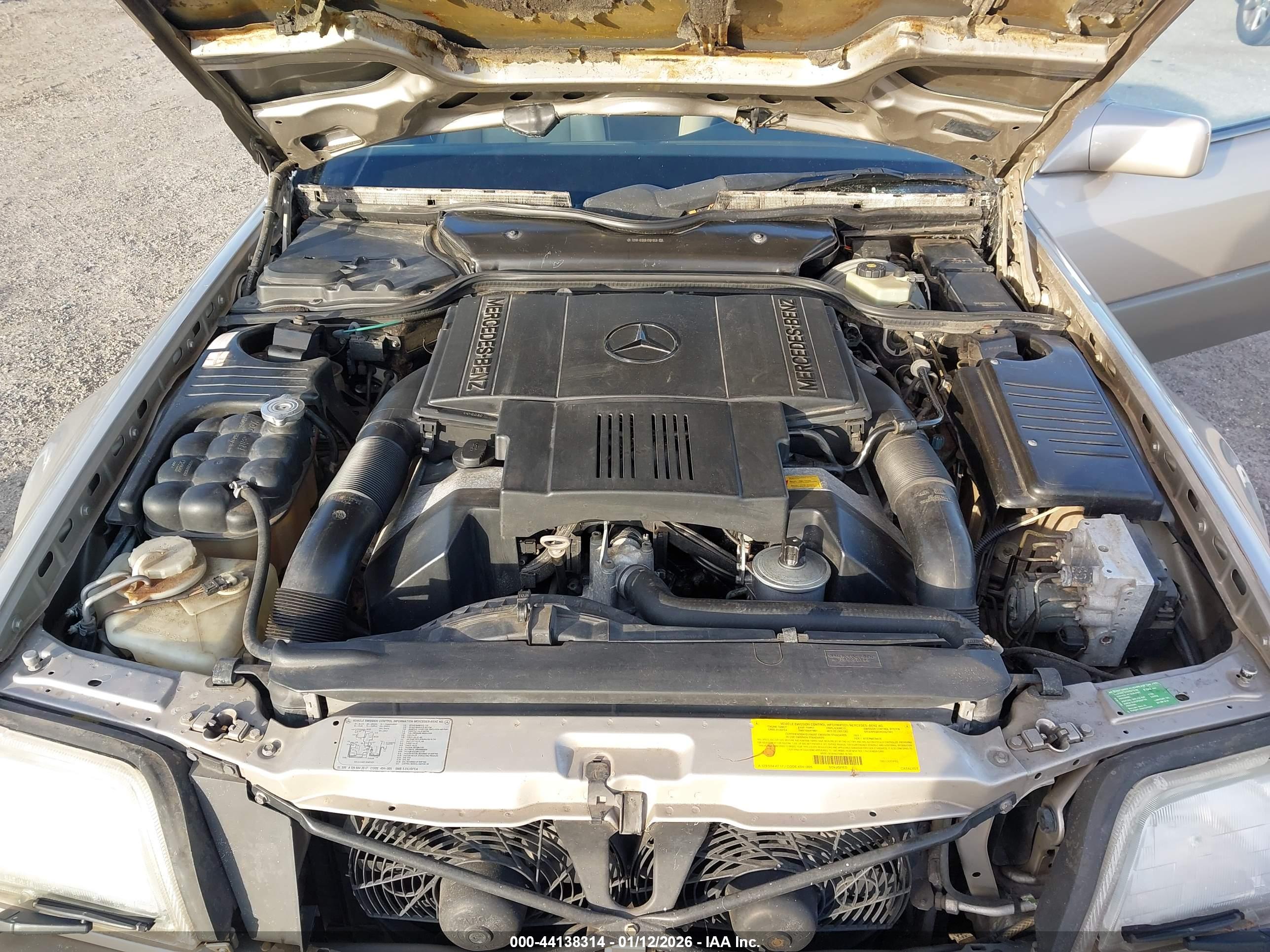 MERCEDES-BENZ SL image 10