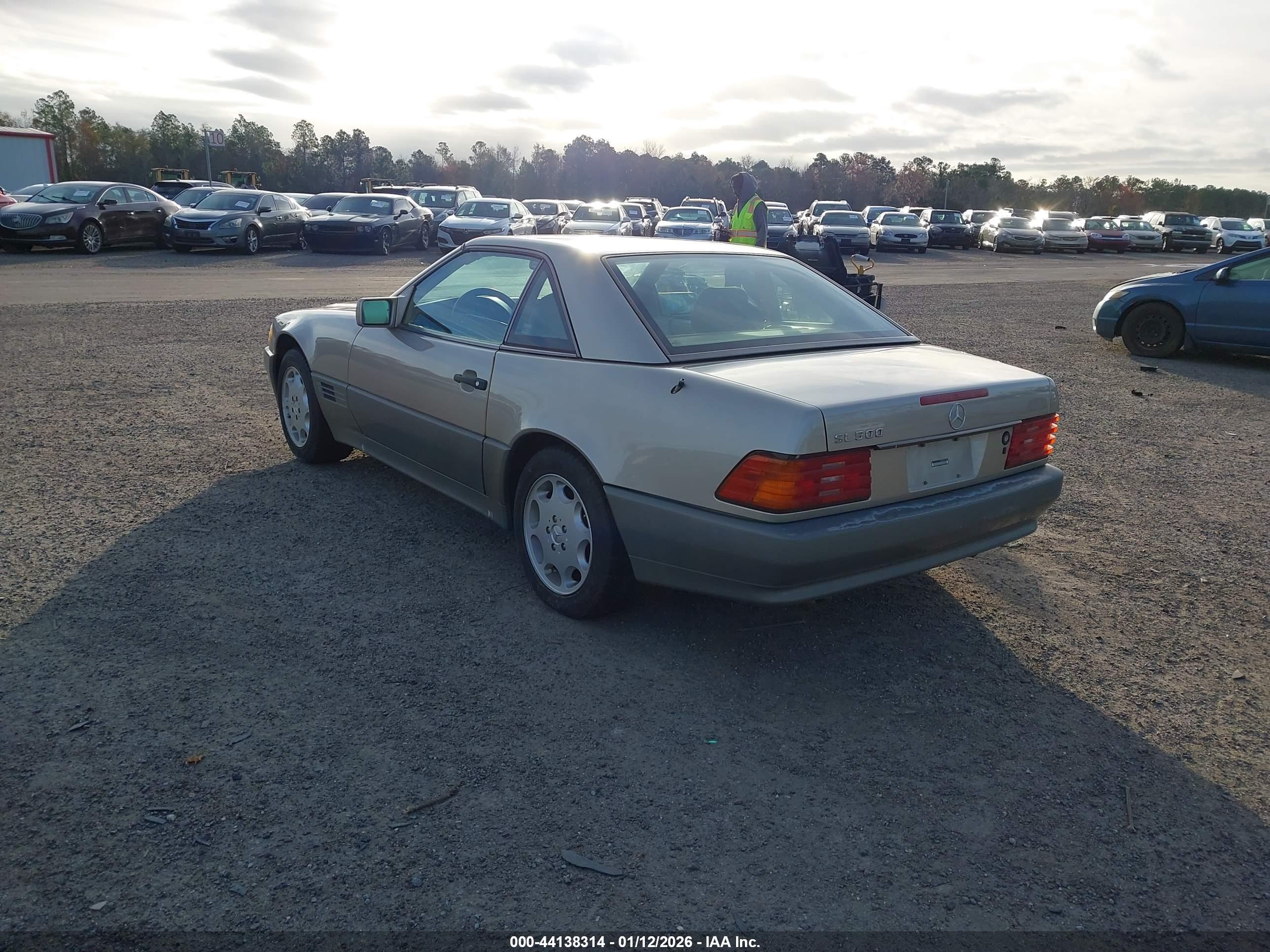 MERCEDES-BENZ SL image 3