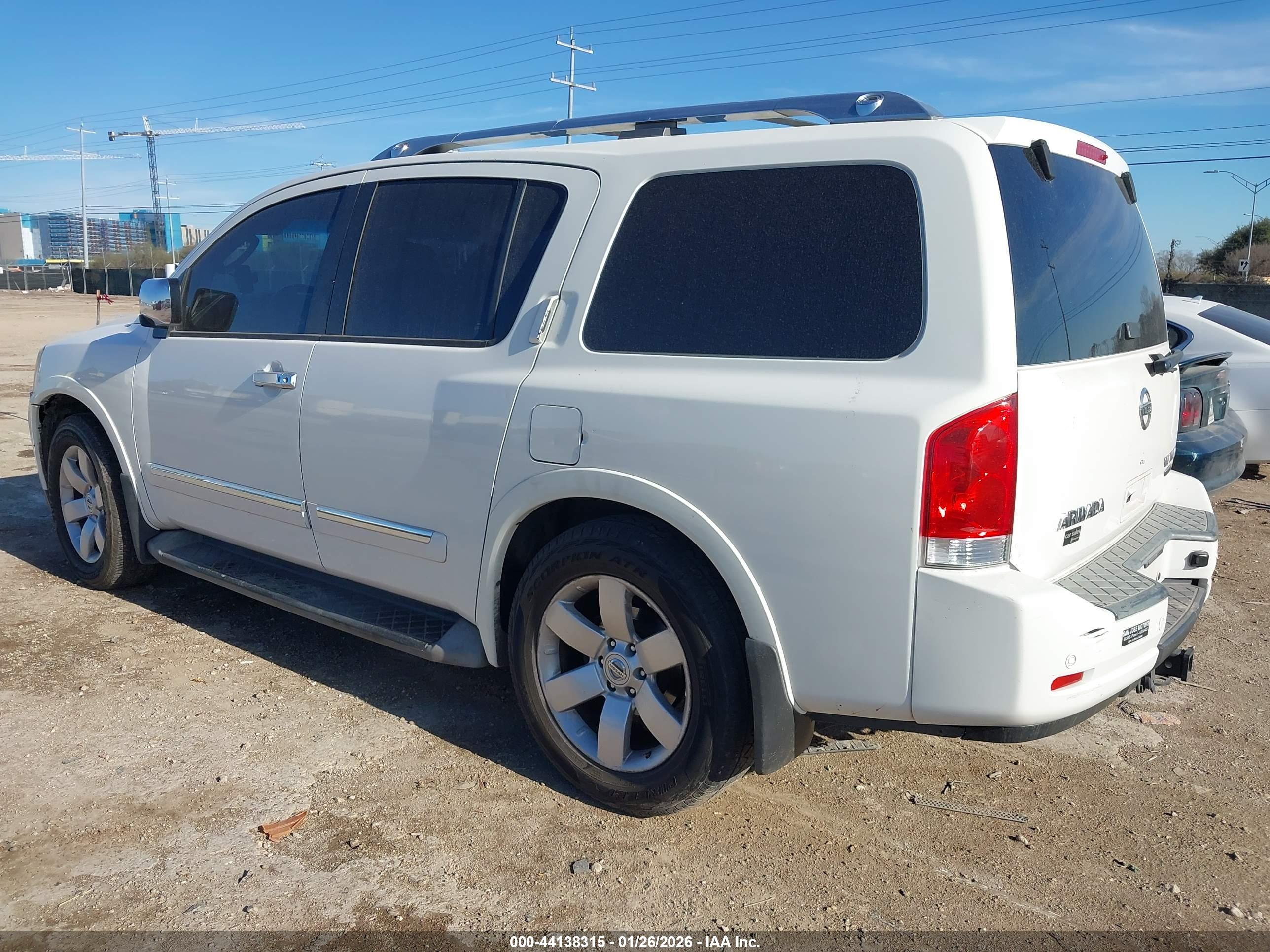 NISSAN ARMADA image 3