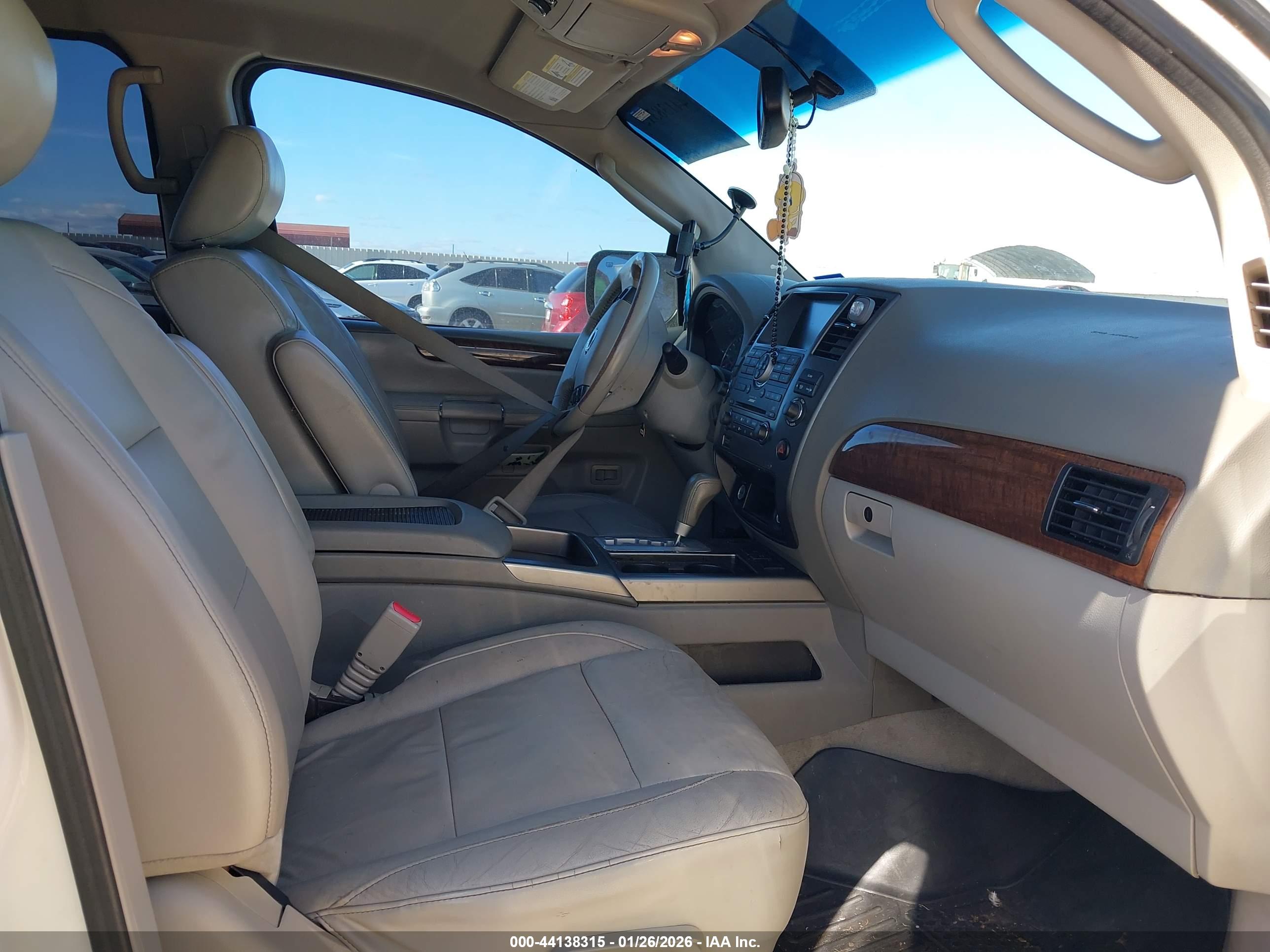 NISSAN ARMADA image 5