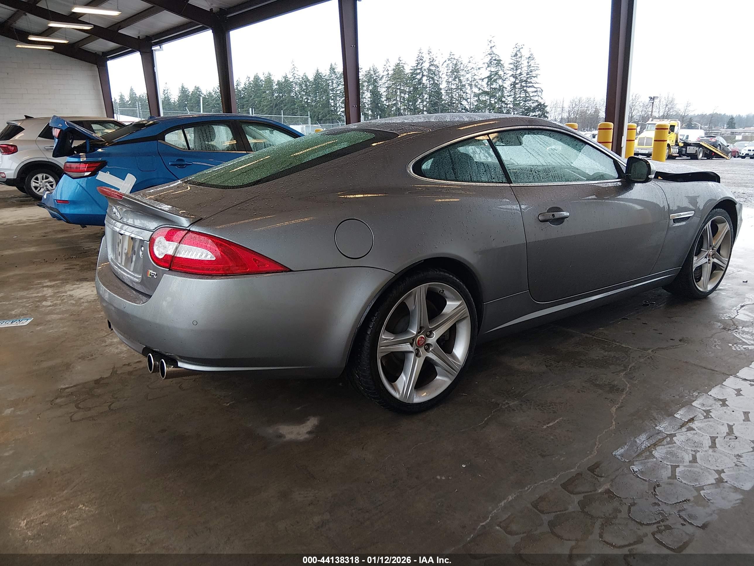 JAGUAR XK image 4