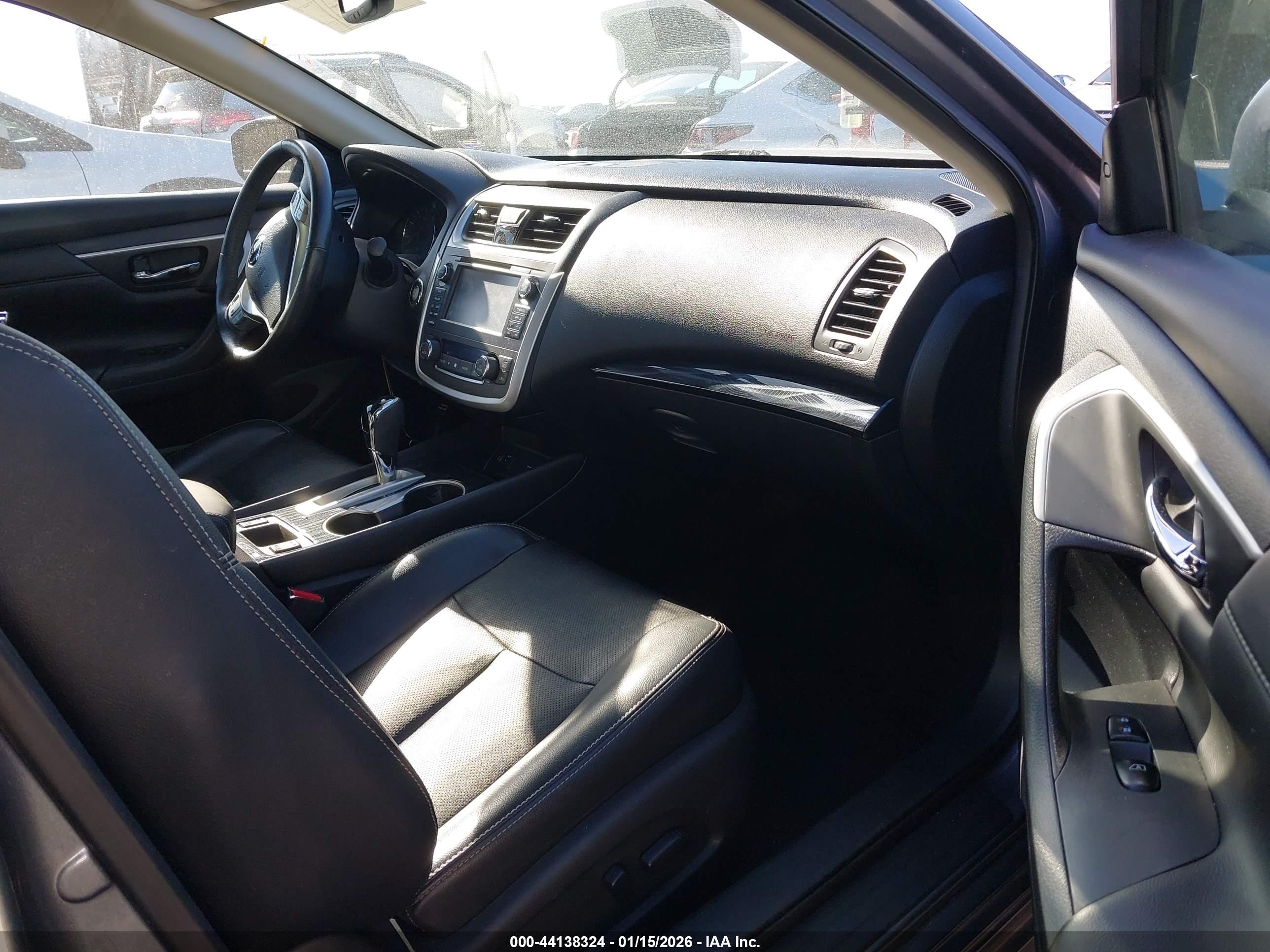 NISSAN ALTIMA image 5