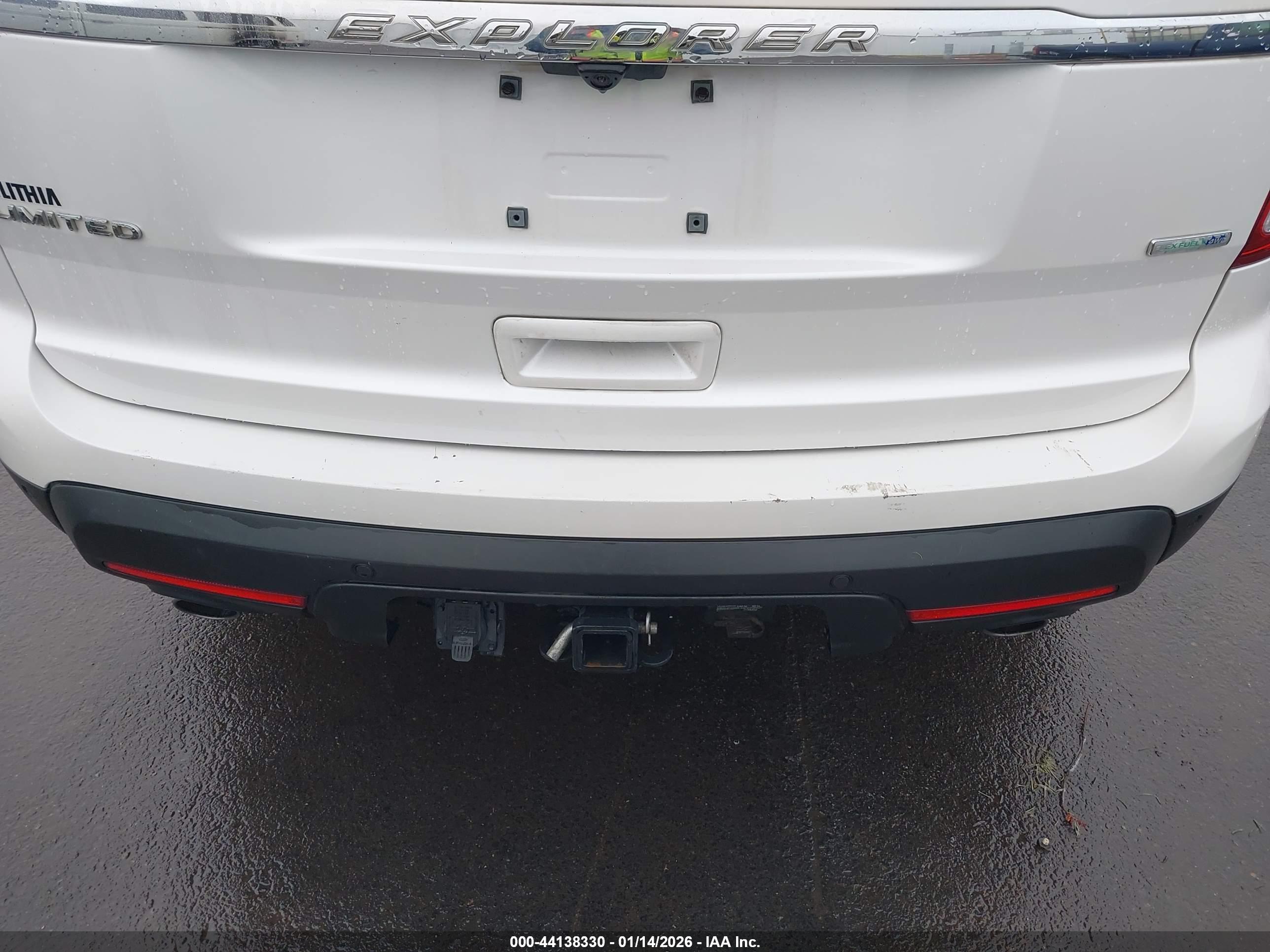 FORD EXPLORER image 6