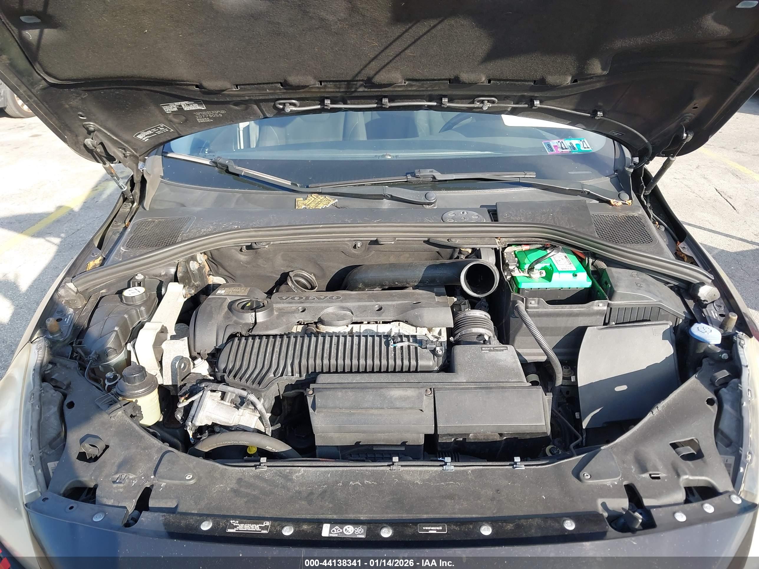 VOLVO S60 image 10