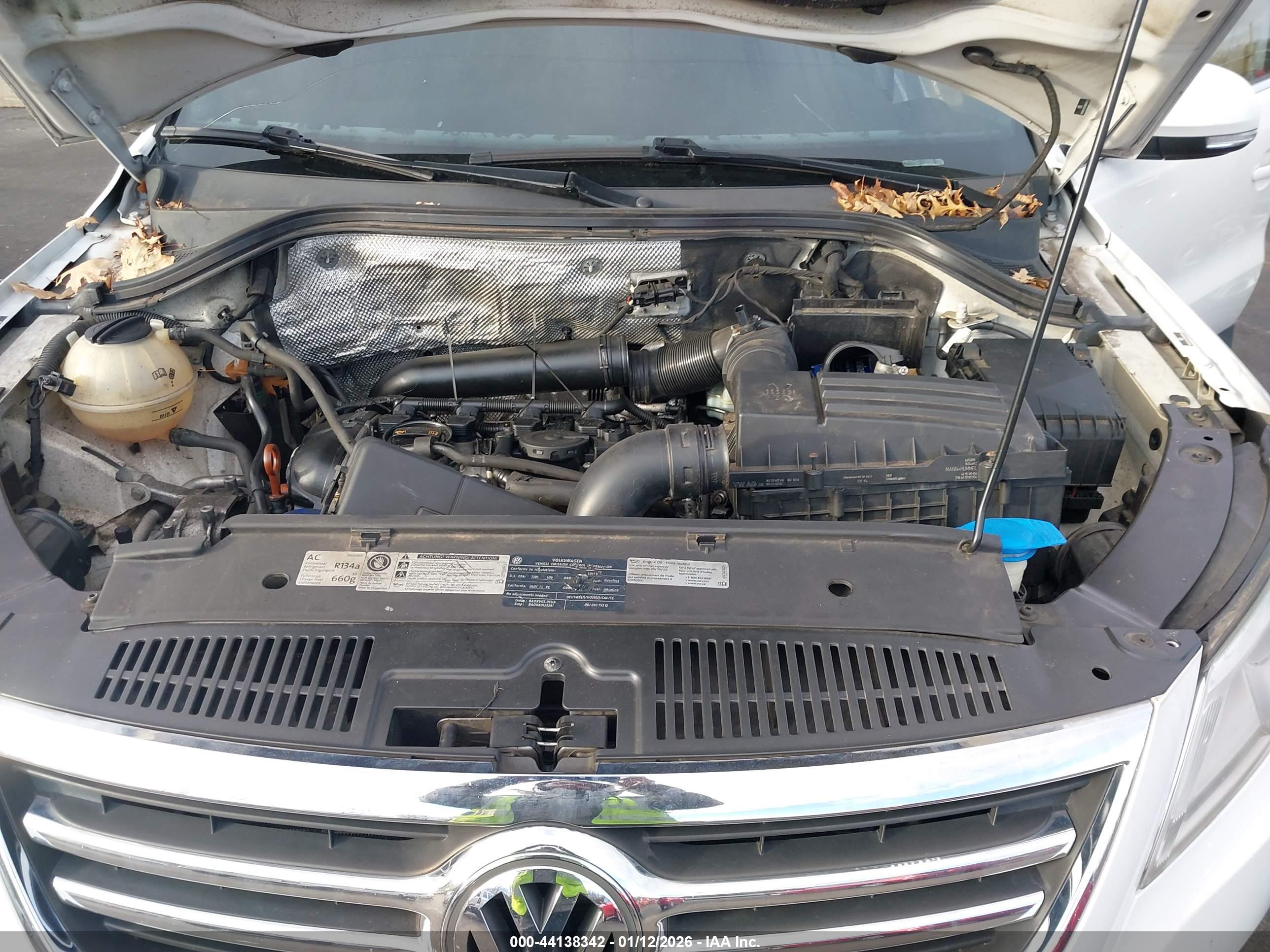 VOLKSWAGEN TIGUAN image 10