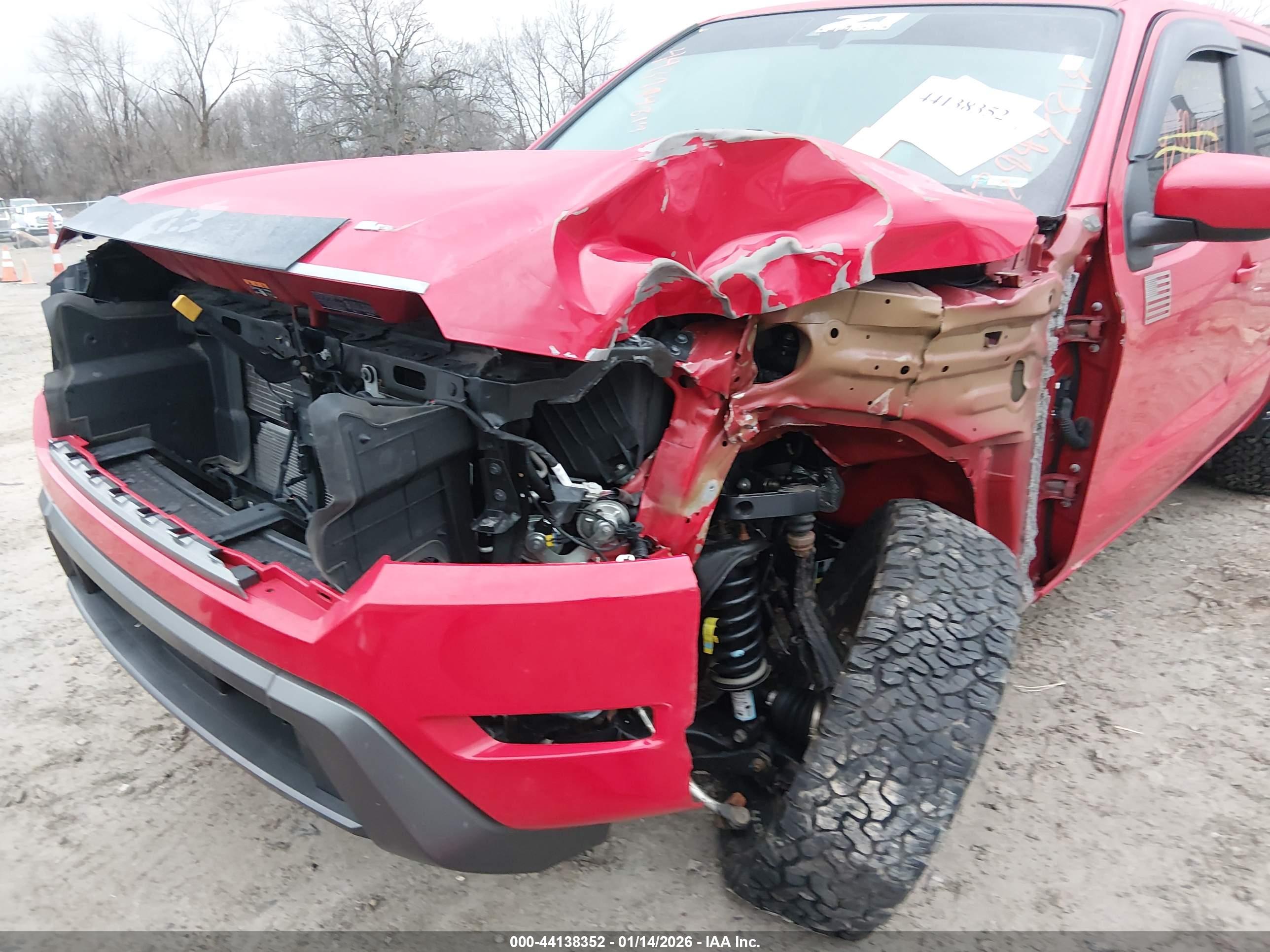 NISSAN FRONTIER image 6