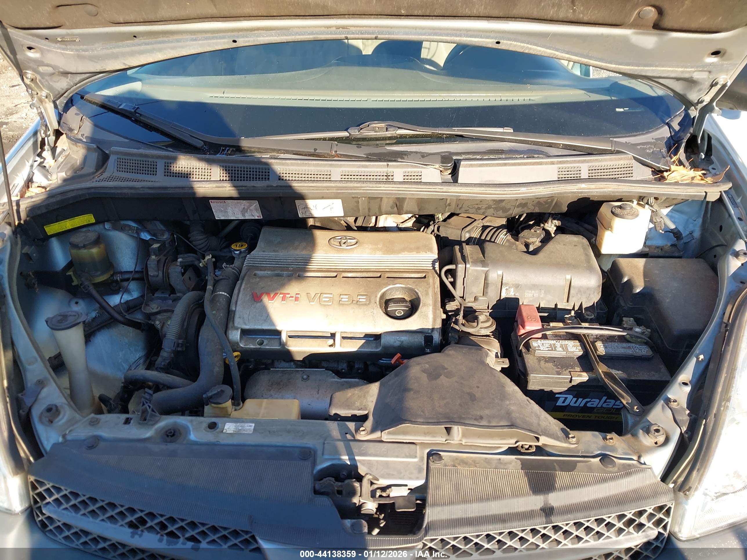 TOYOTA SIENNA image 10