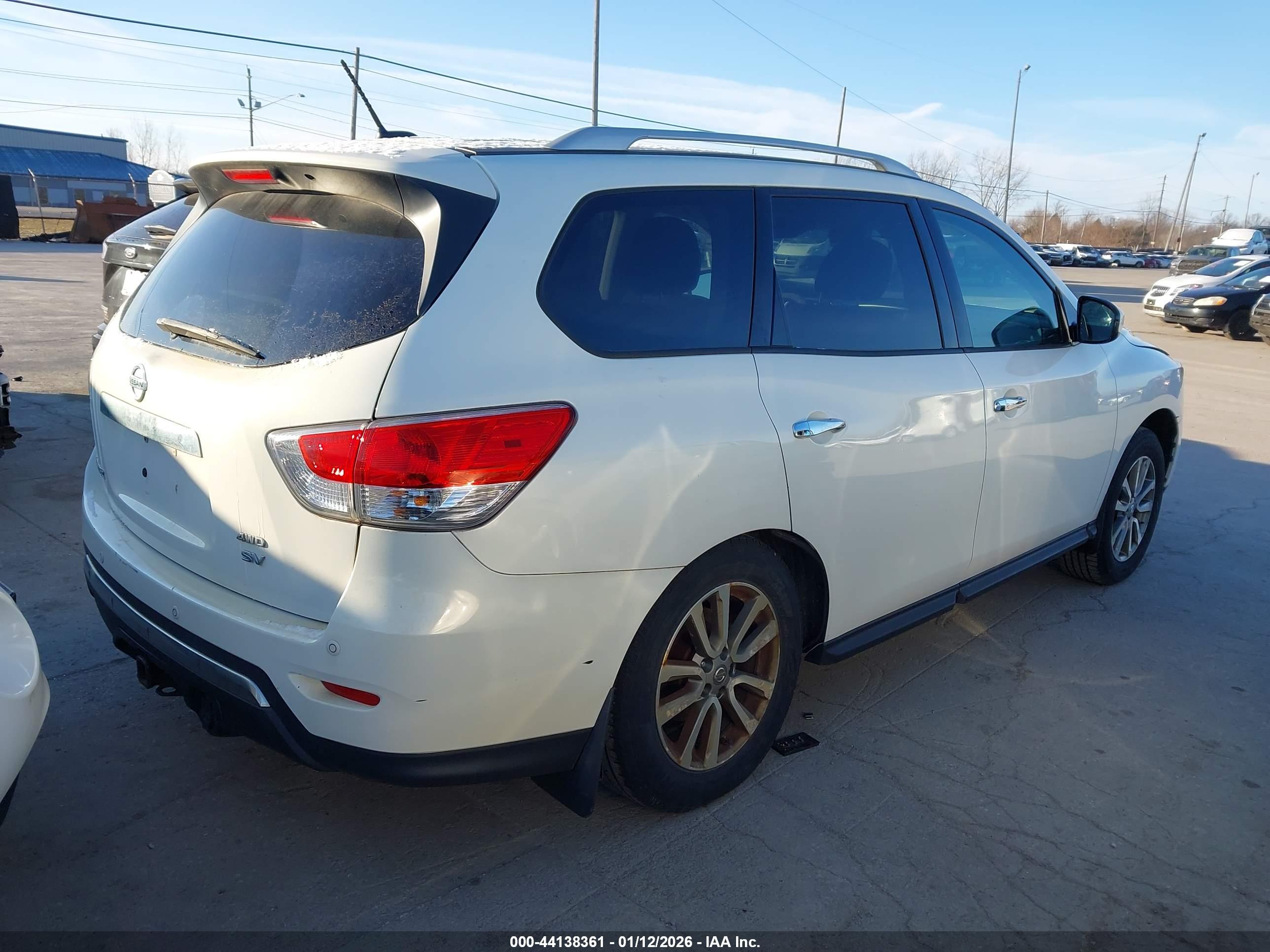 NISSAN PATHFINDER image 4