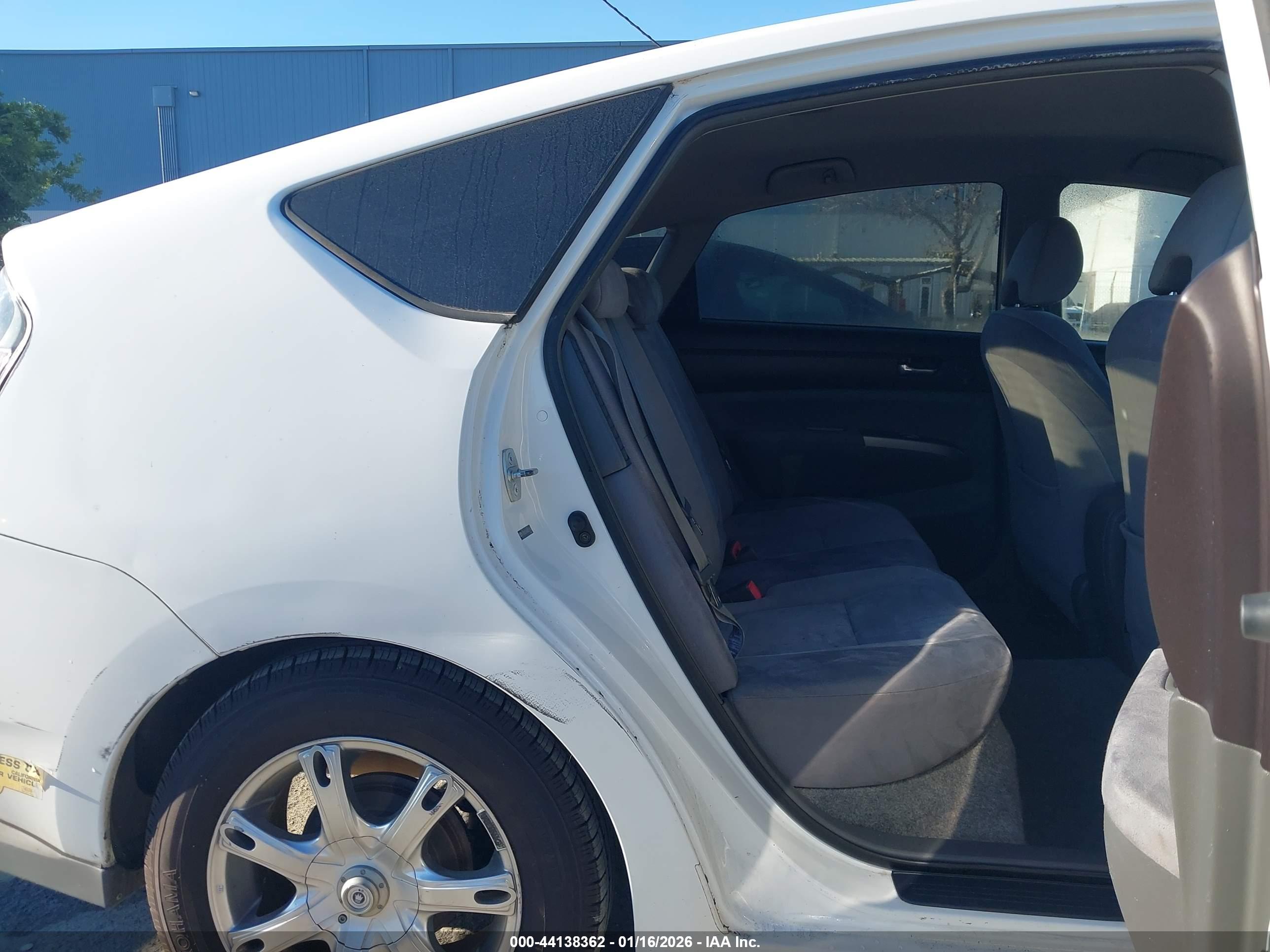 TOYOTA PRIUS image 5