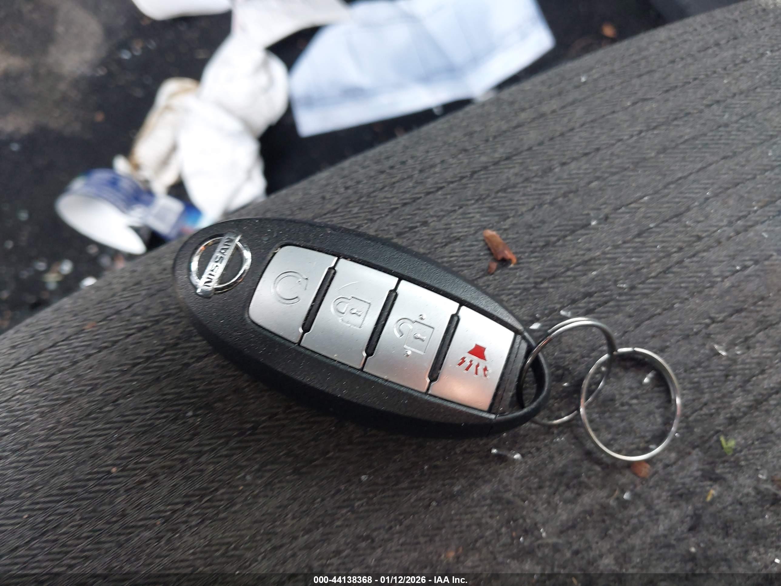 NISSAN ROGUE image 11