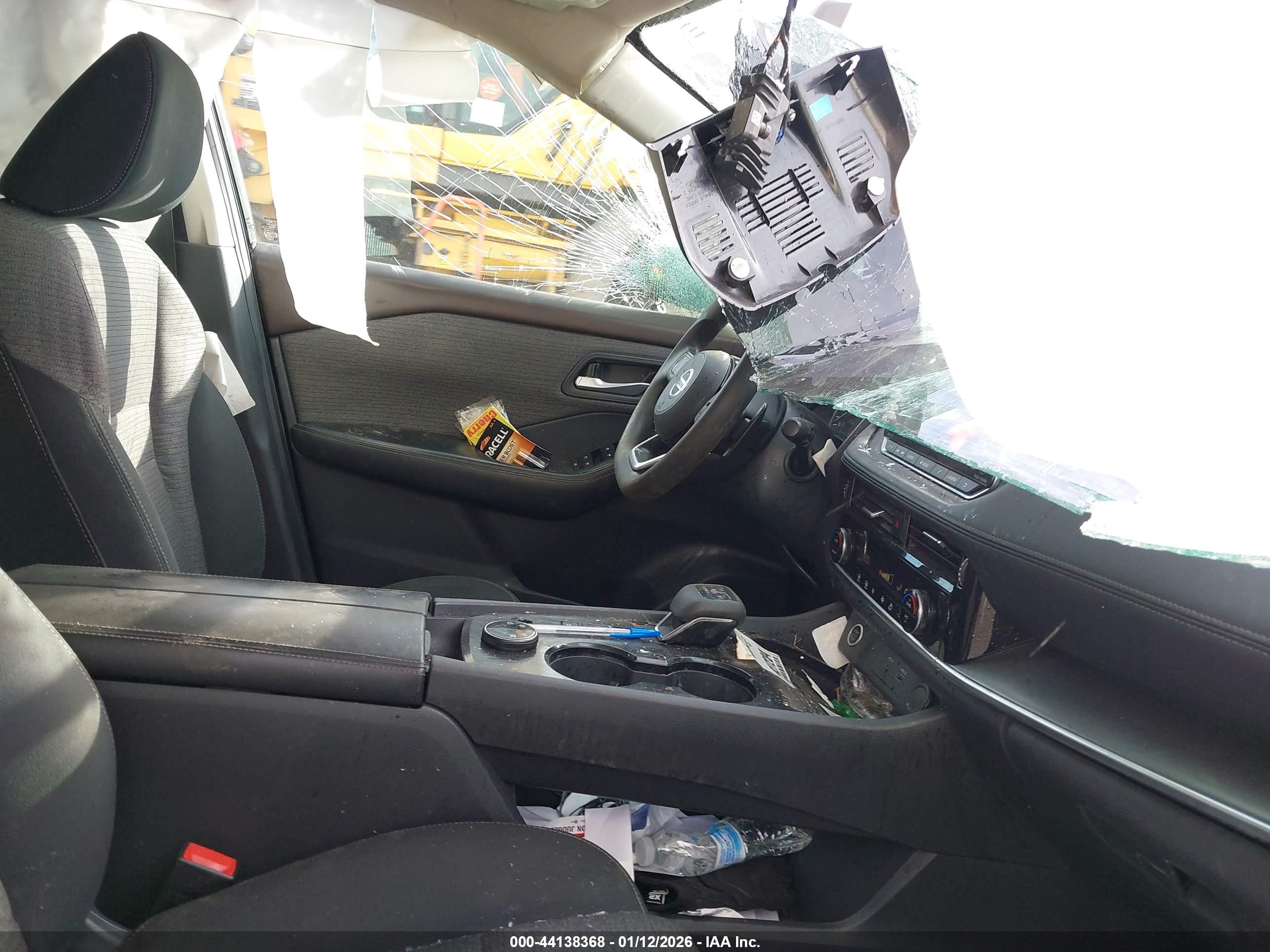NISSAN ROGUE image 5