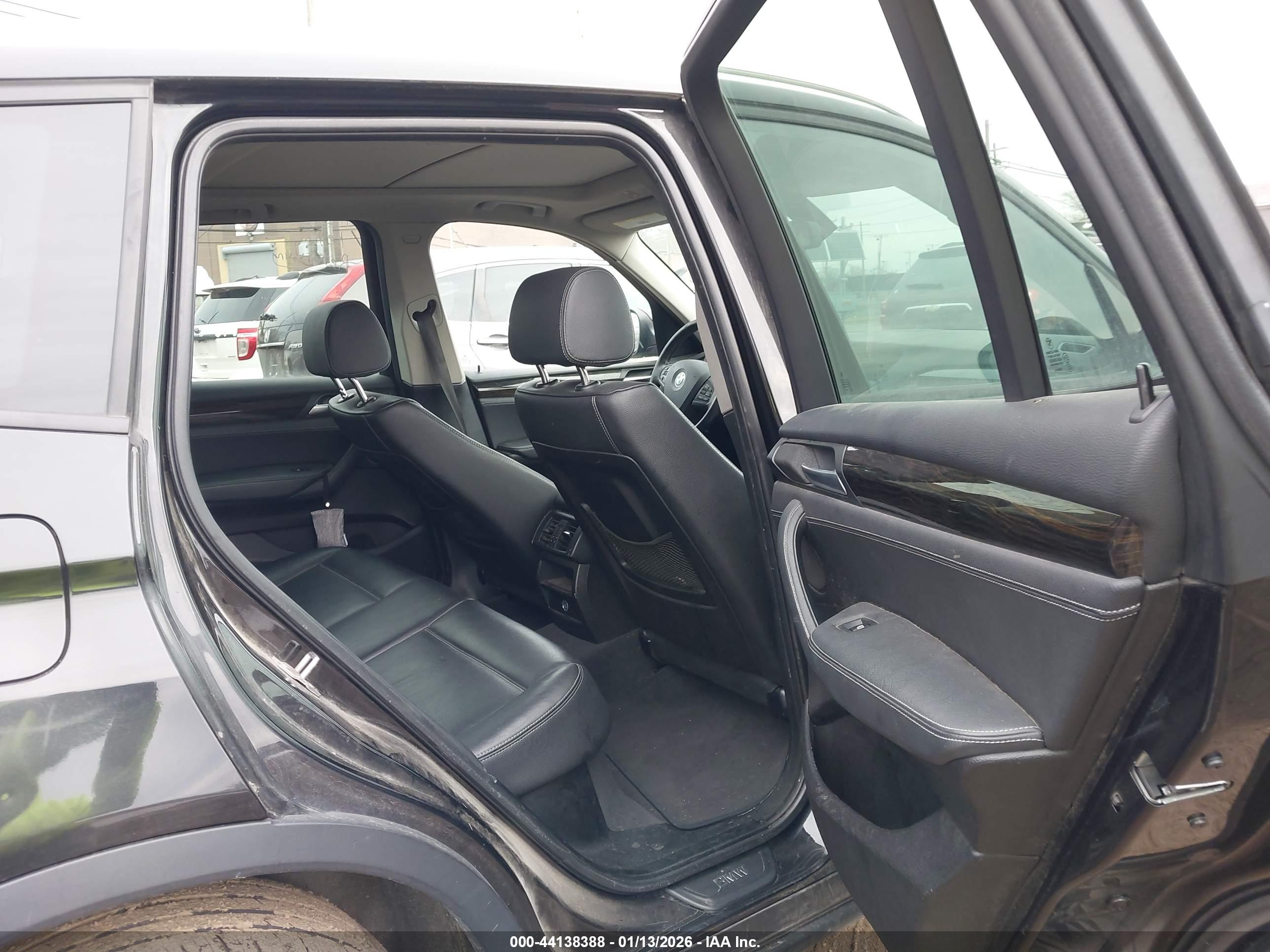 BMW X3 image 8
