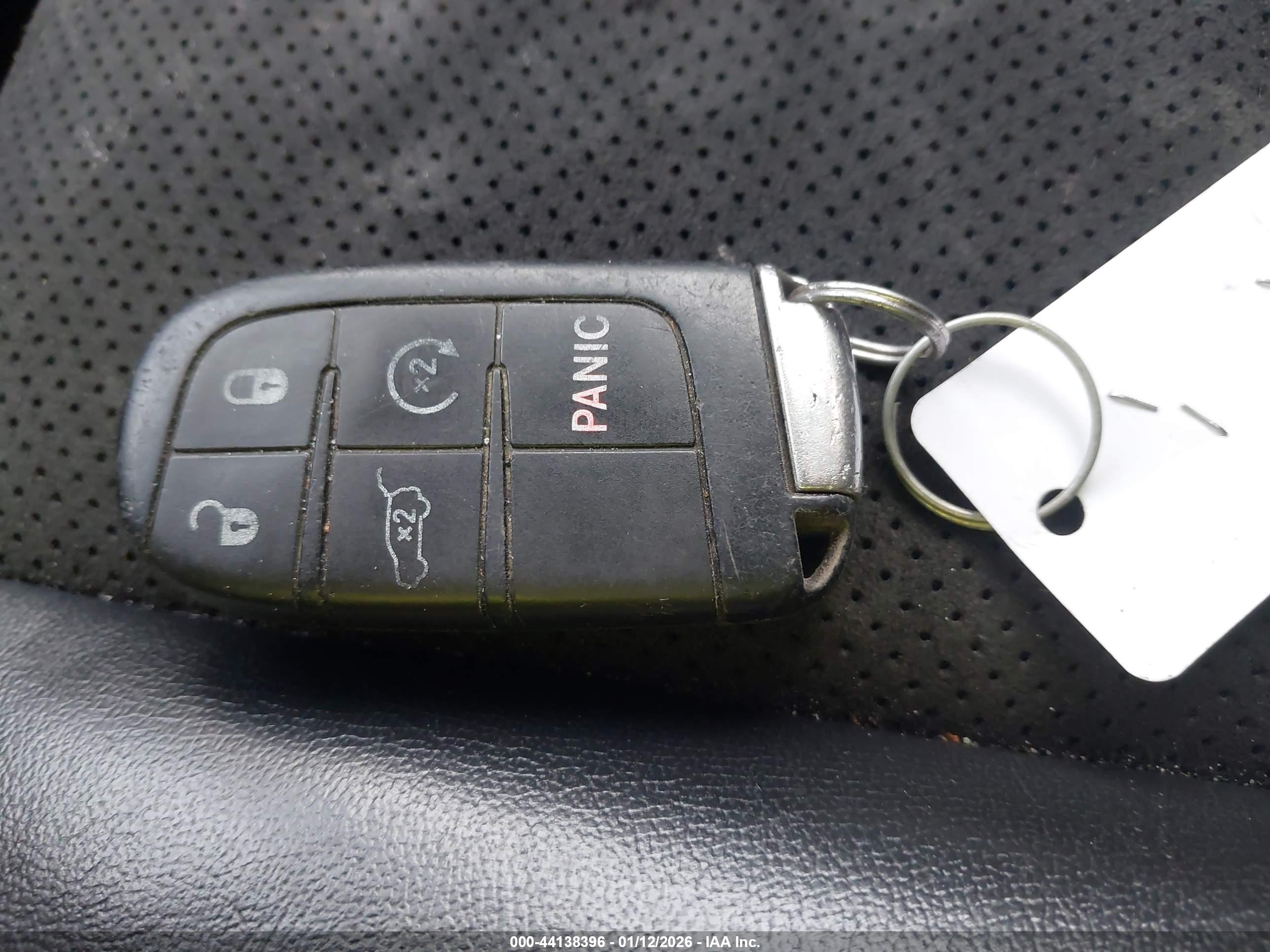 JEEP GRAND image 11