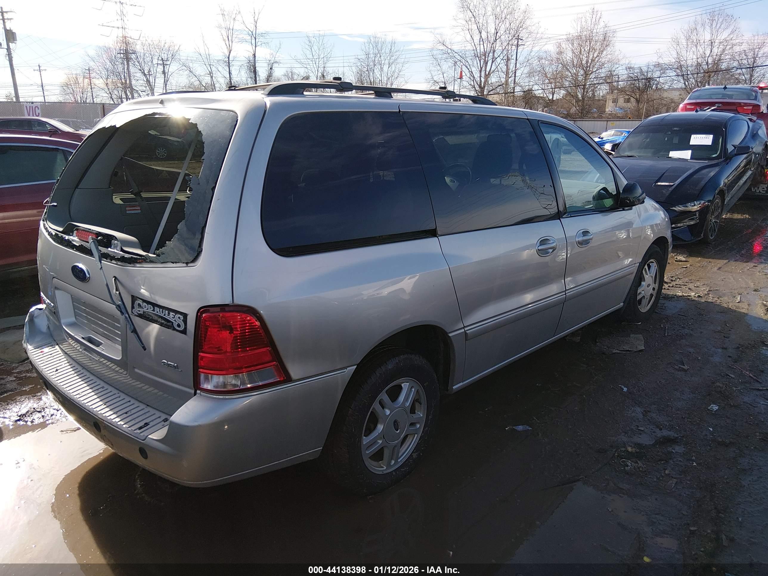 FORD FREESTAR image 4