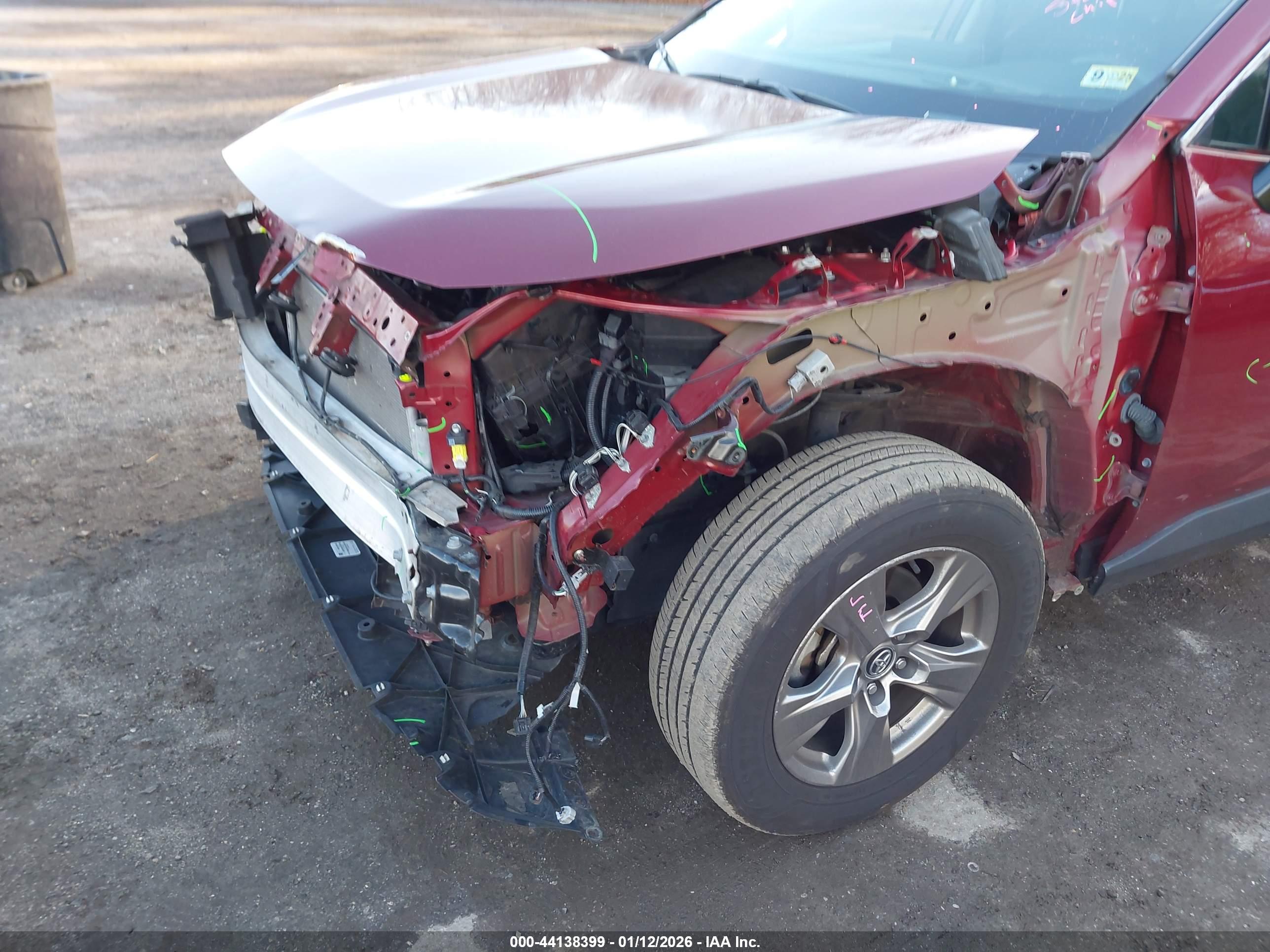 TOYOTA RAV4 image 6