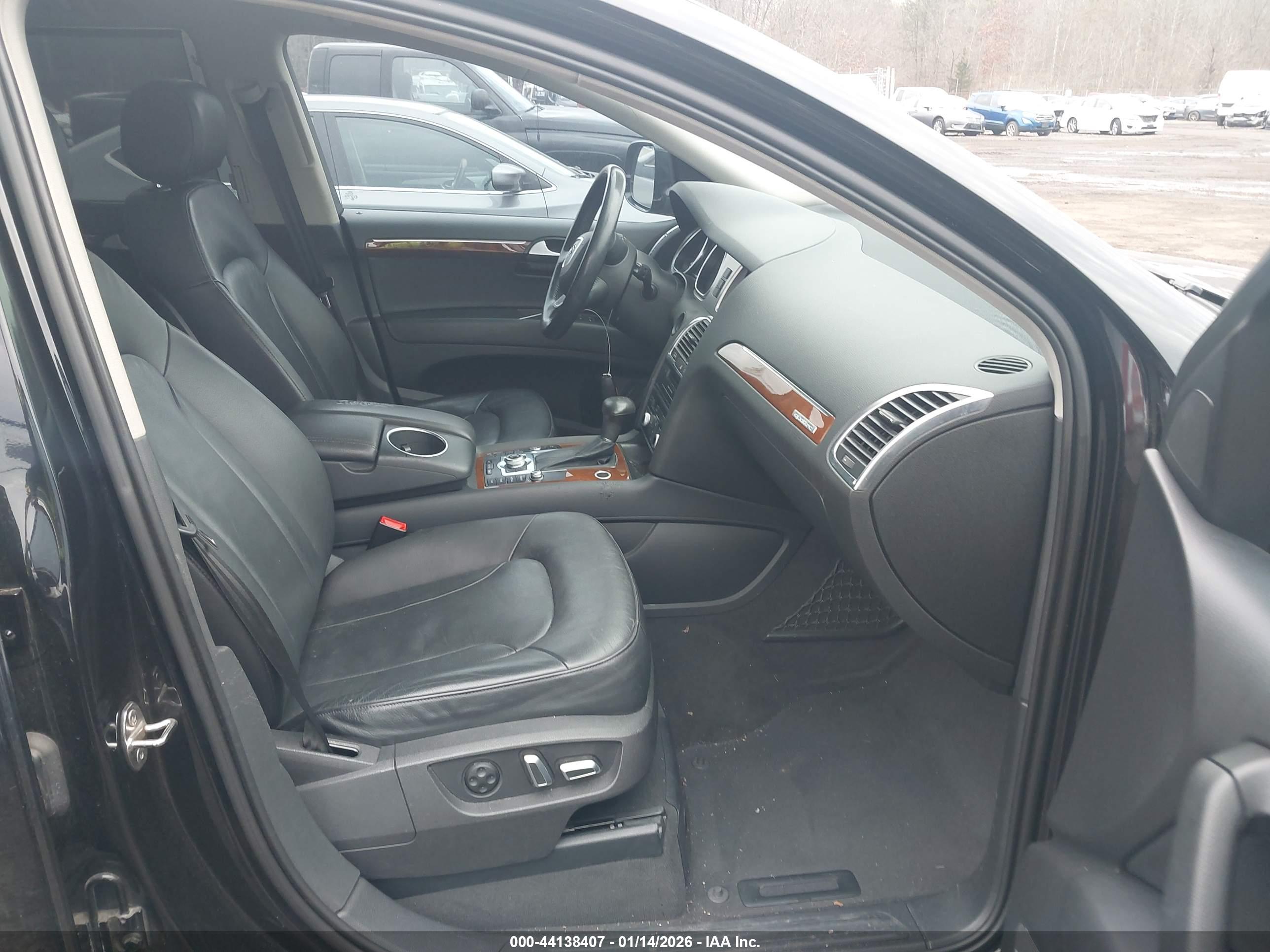 AUDI Q7 image 5