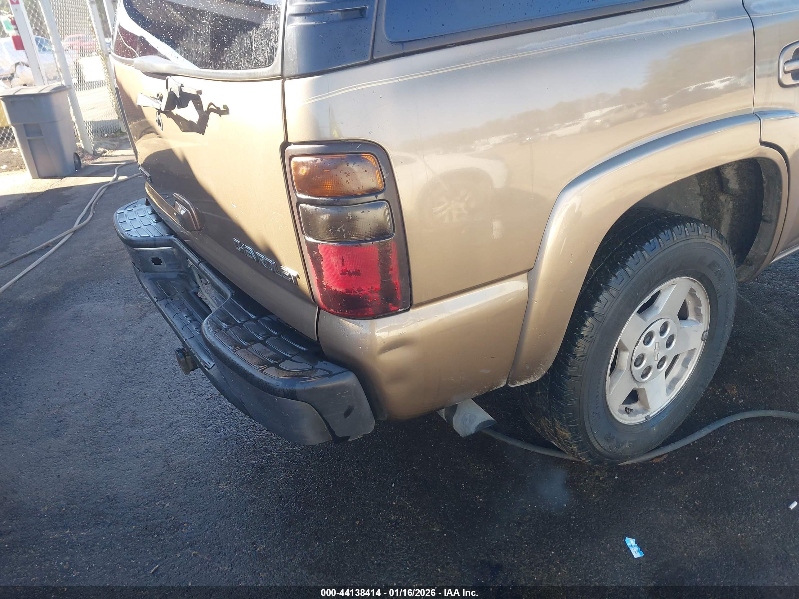 CHEVROLET TAHOE image 6