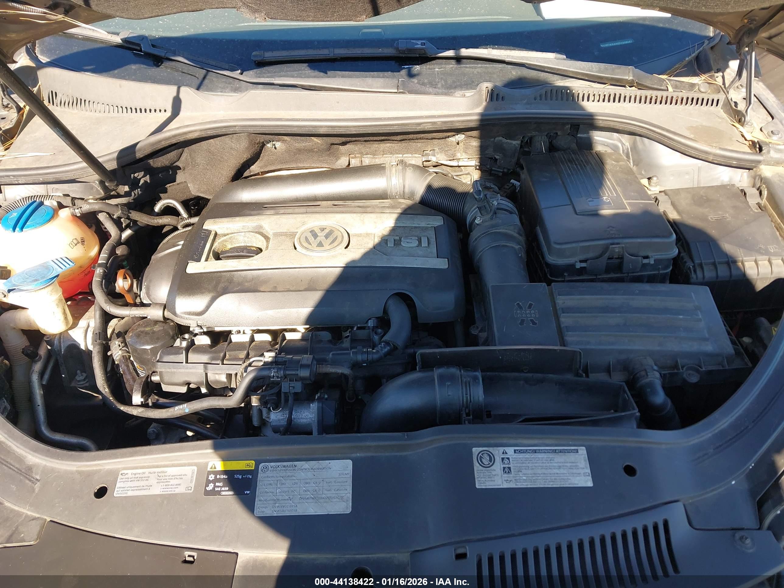 VOLKSWAGEN EOS image 10